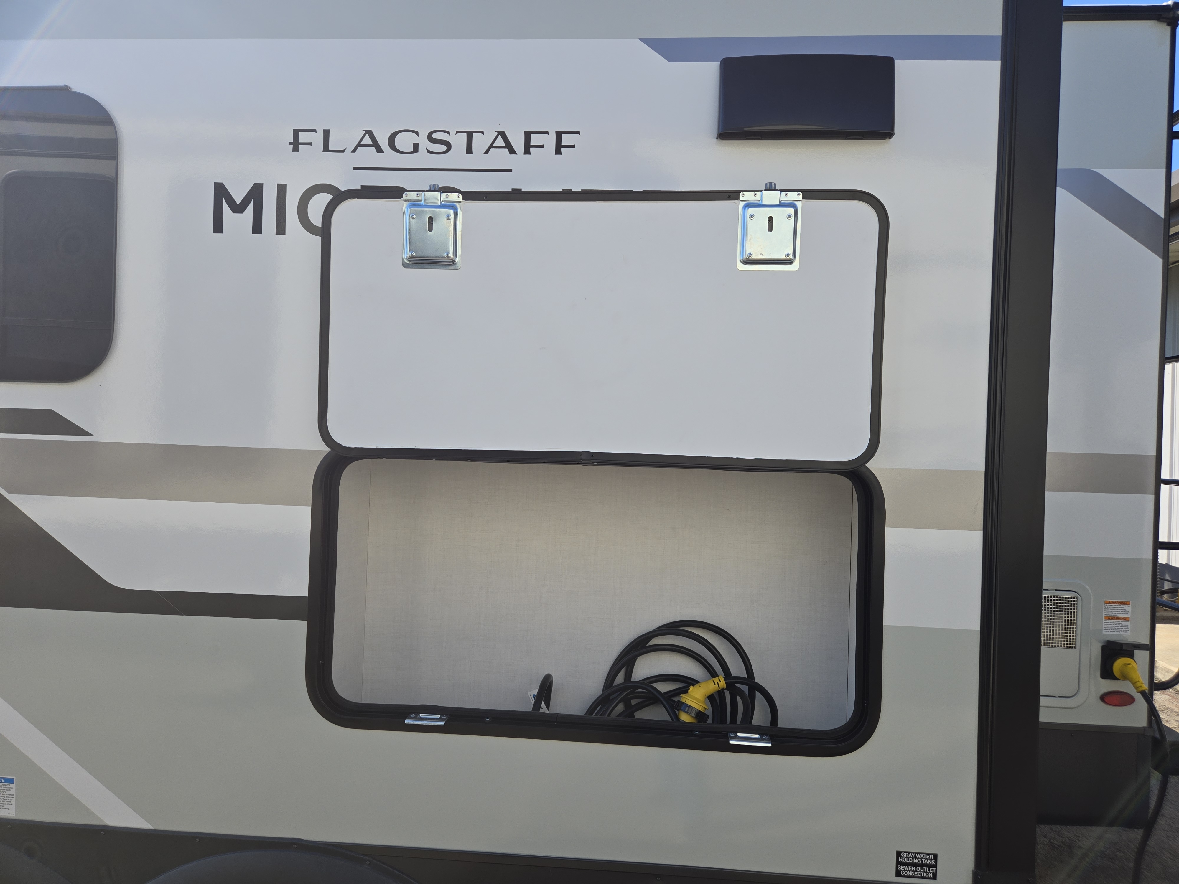 2026 Forest River Flagstaff Micro Lite 25FBD - Image 4