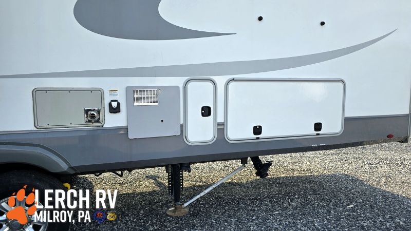 2018 Highland Ridge Open Range Roamer RF376FBH - Image 5