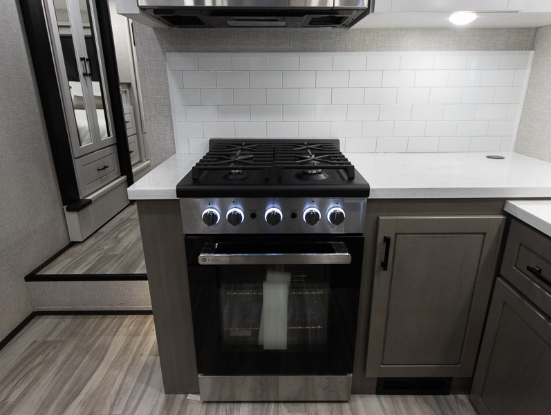 2025 Jayco Seismic Luxury Series 4113 - Image 14