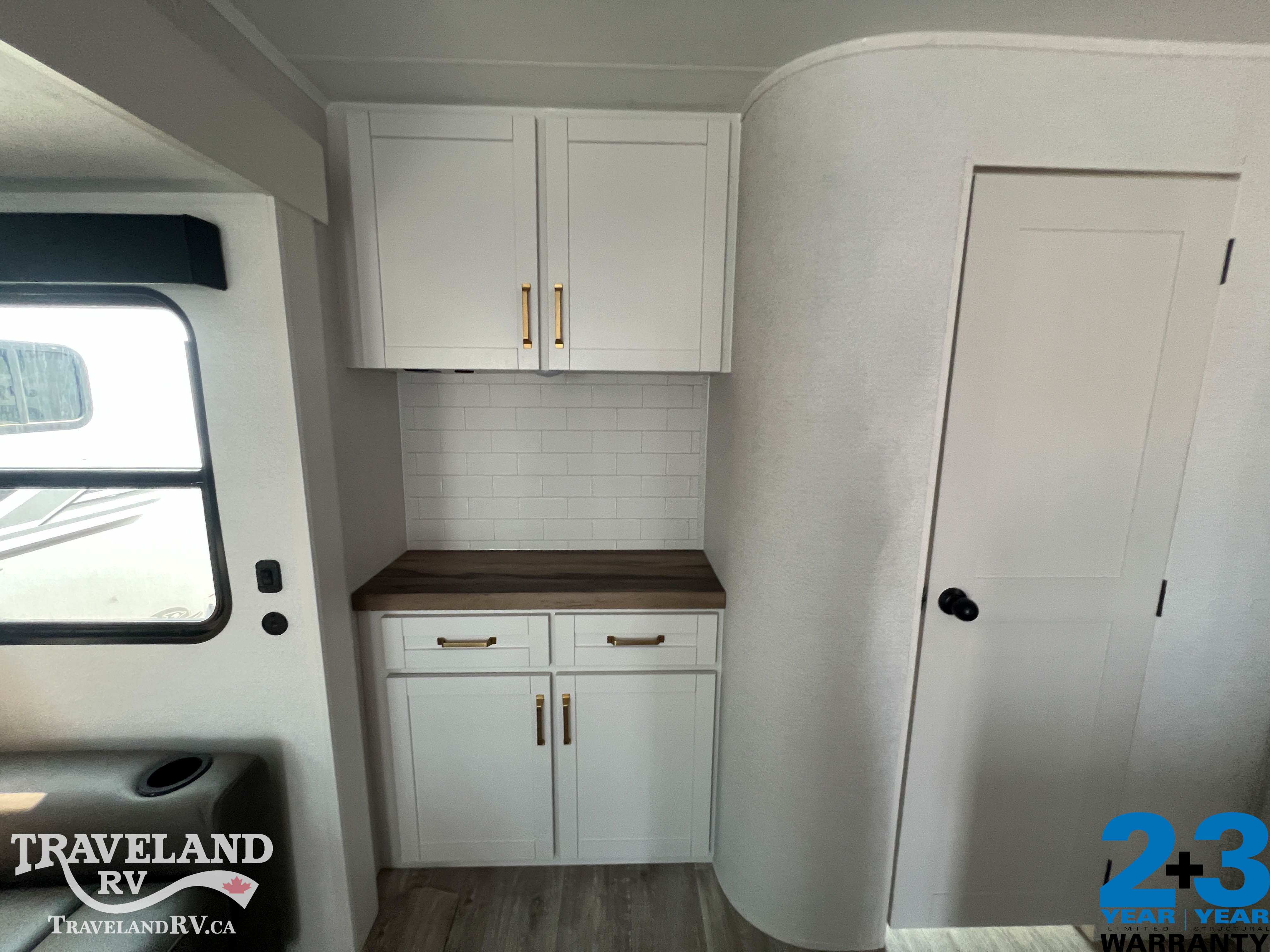 2027 Jayco Eagle 312BHOK - Image 11