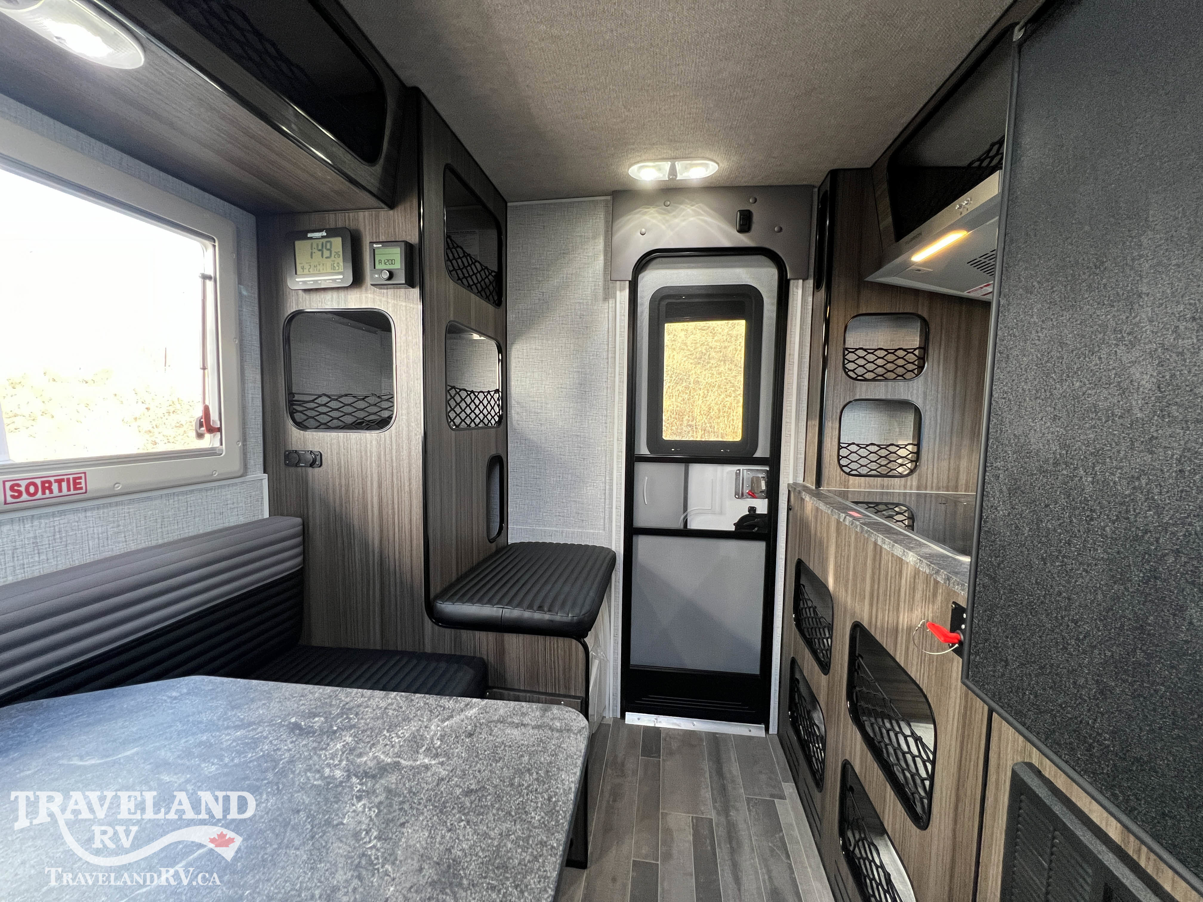 2026 Northern Lite 610 - Image 4