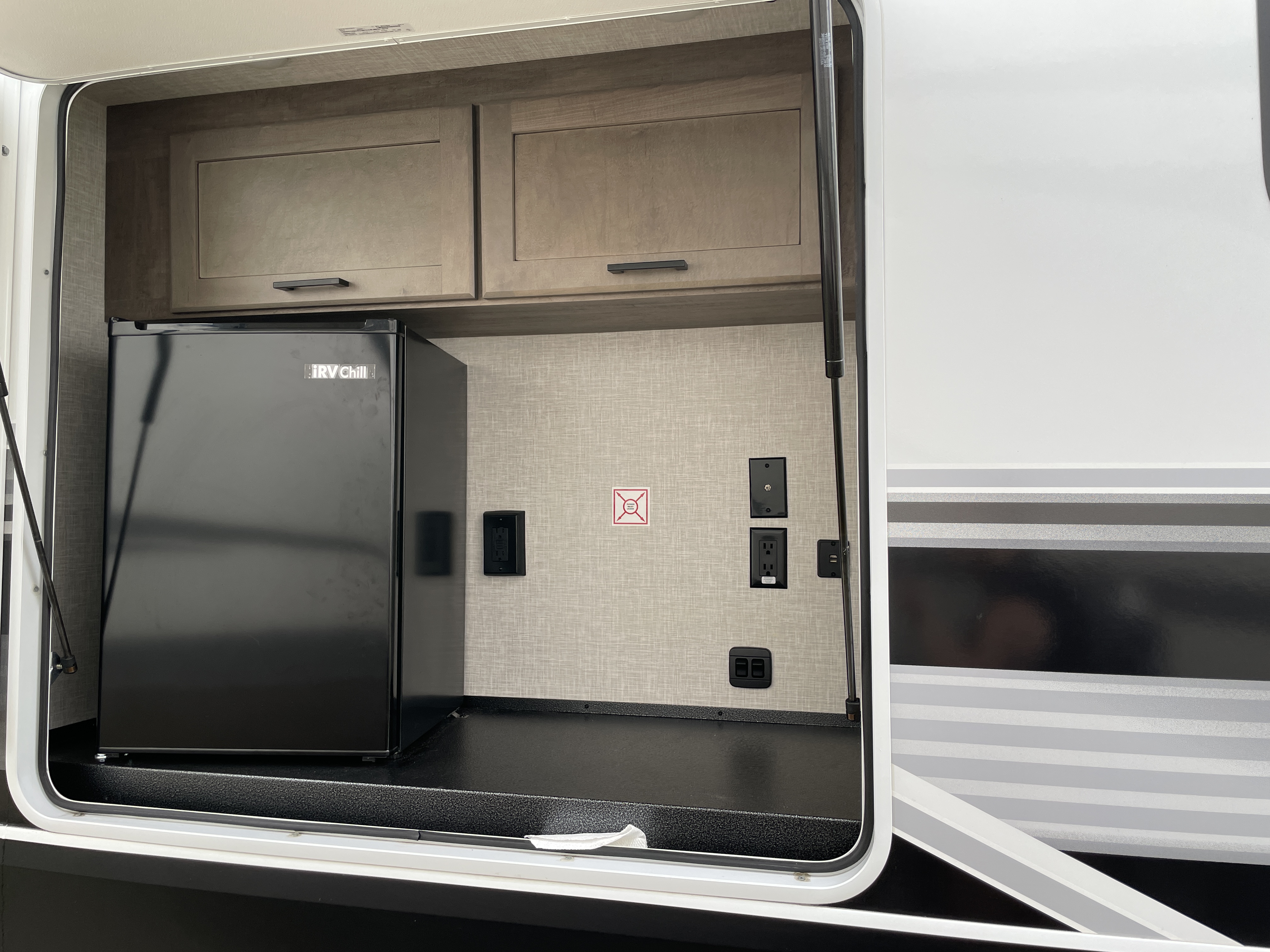 2024 Jayco Eagle 317RLOK - Image 4