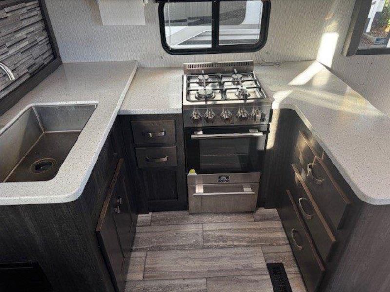 2020 Heartland Road Warrior RW 392 - Image 13