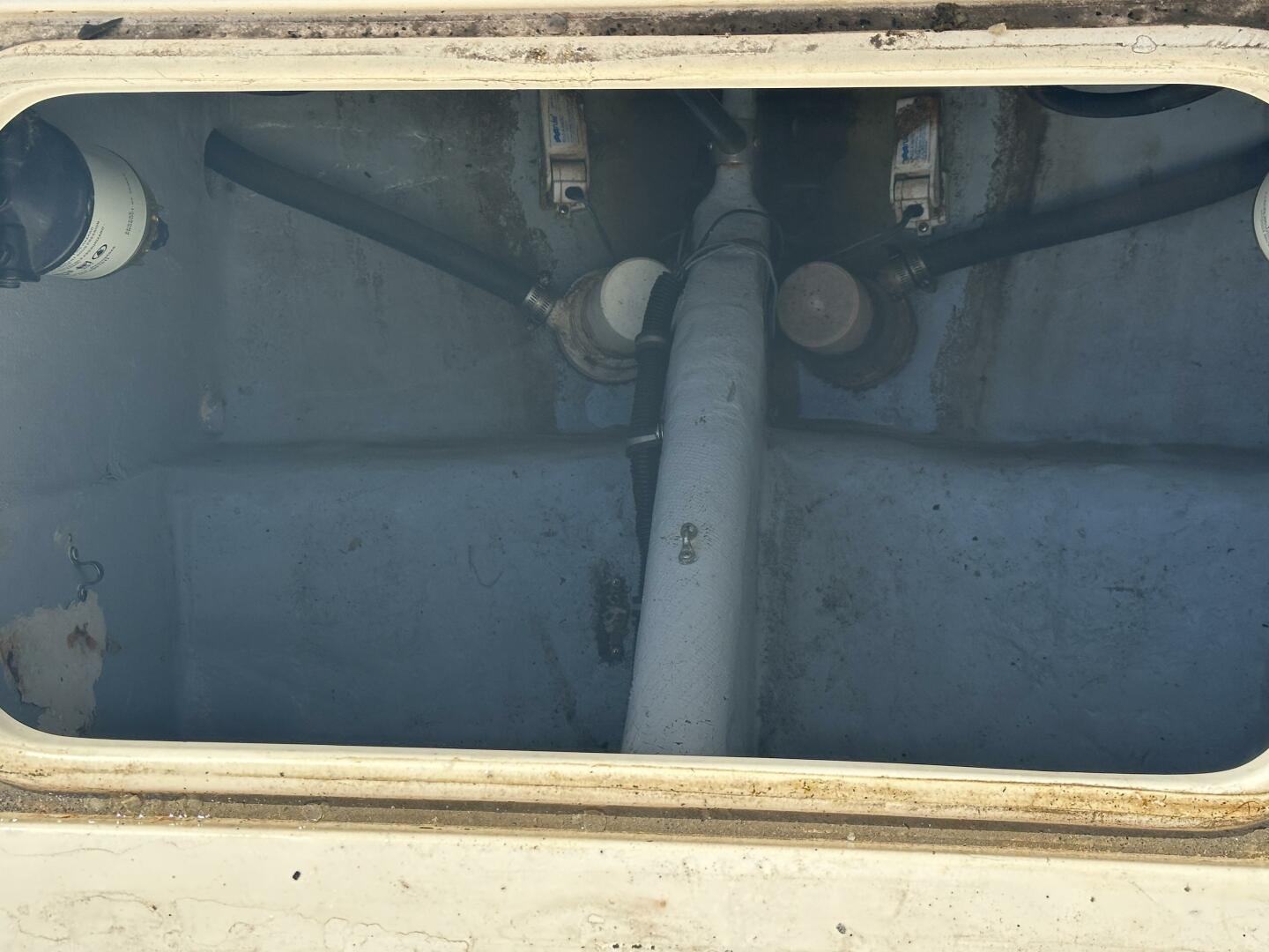 1994 Intrepid 376 Walkaround - Image 136