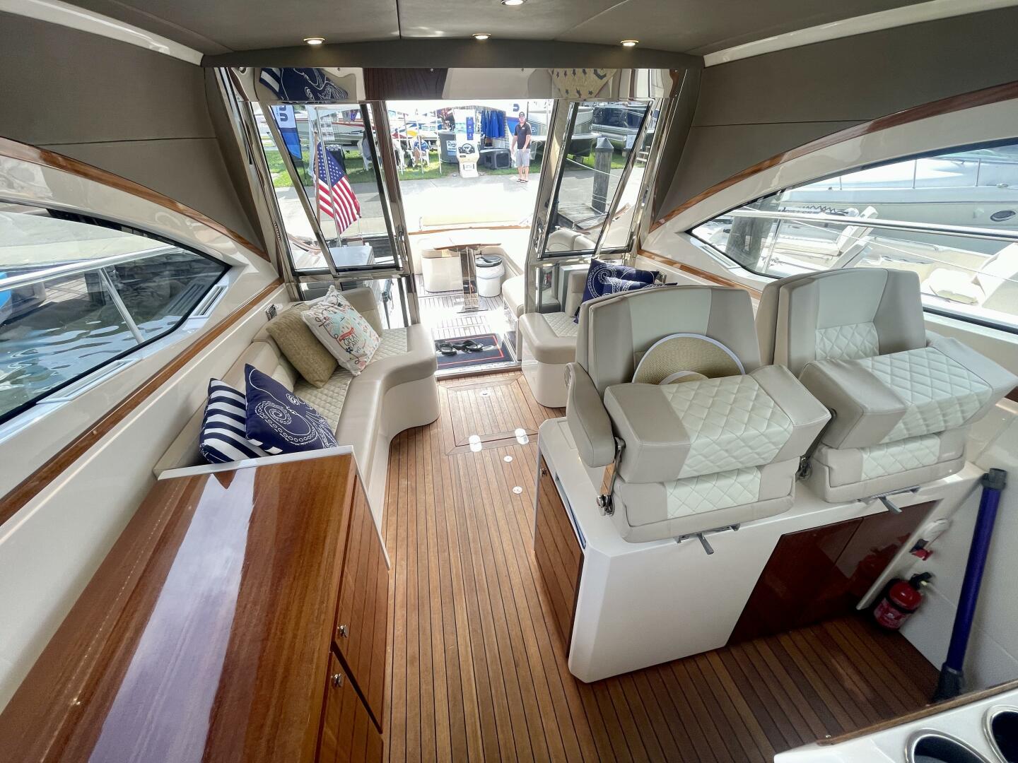2017 Chris-Craft Commander 42 - Image 18