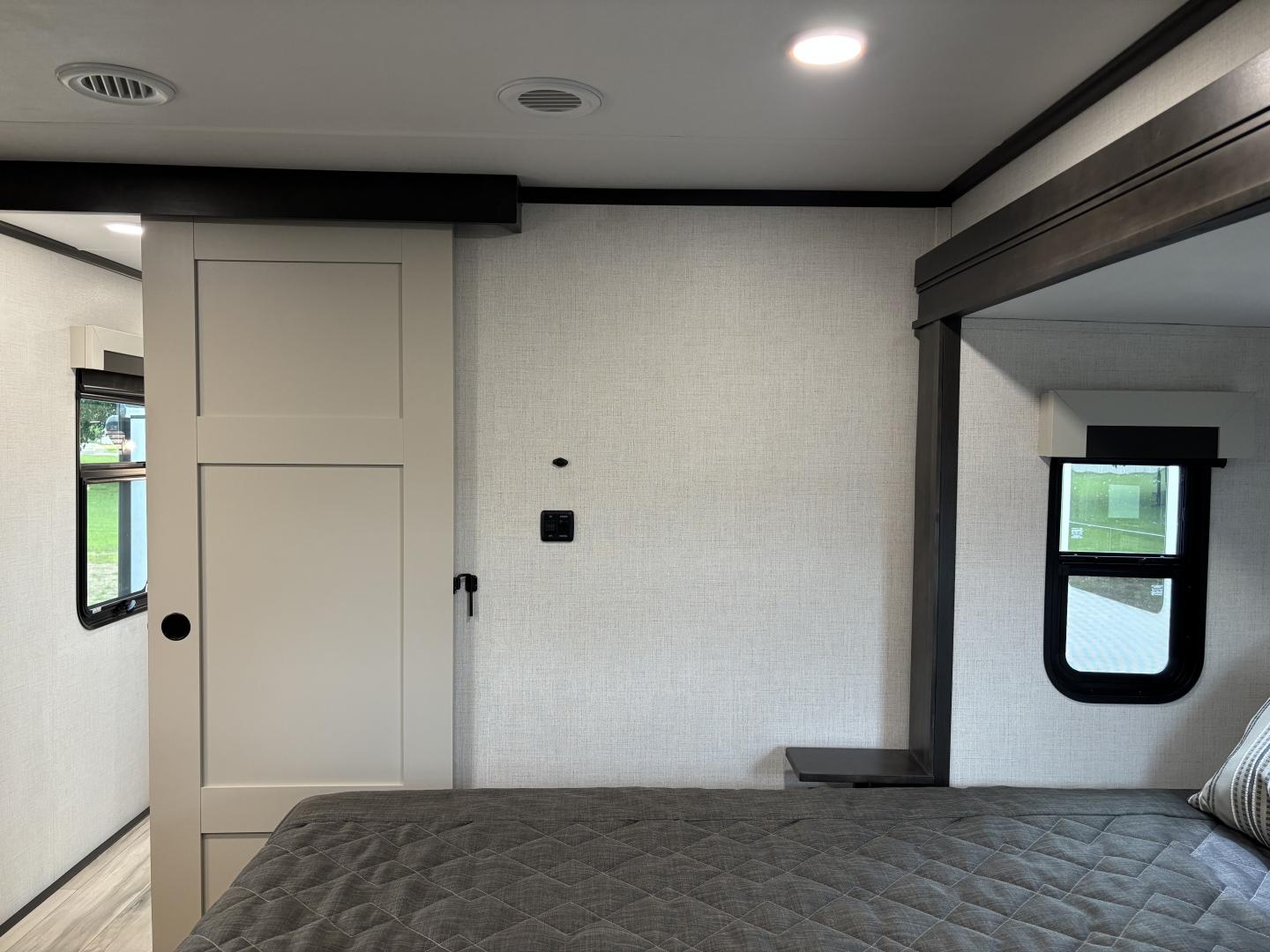 2026 Keystone Alpine 3303CK - Image 34