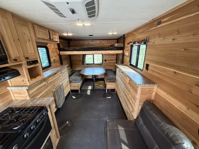 2019 GLACIER A164 - Image 10