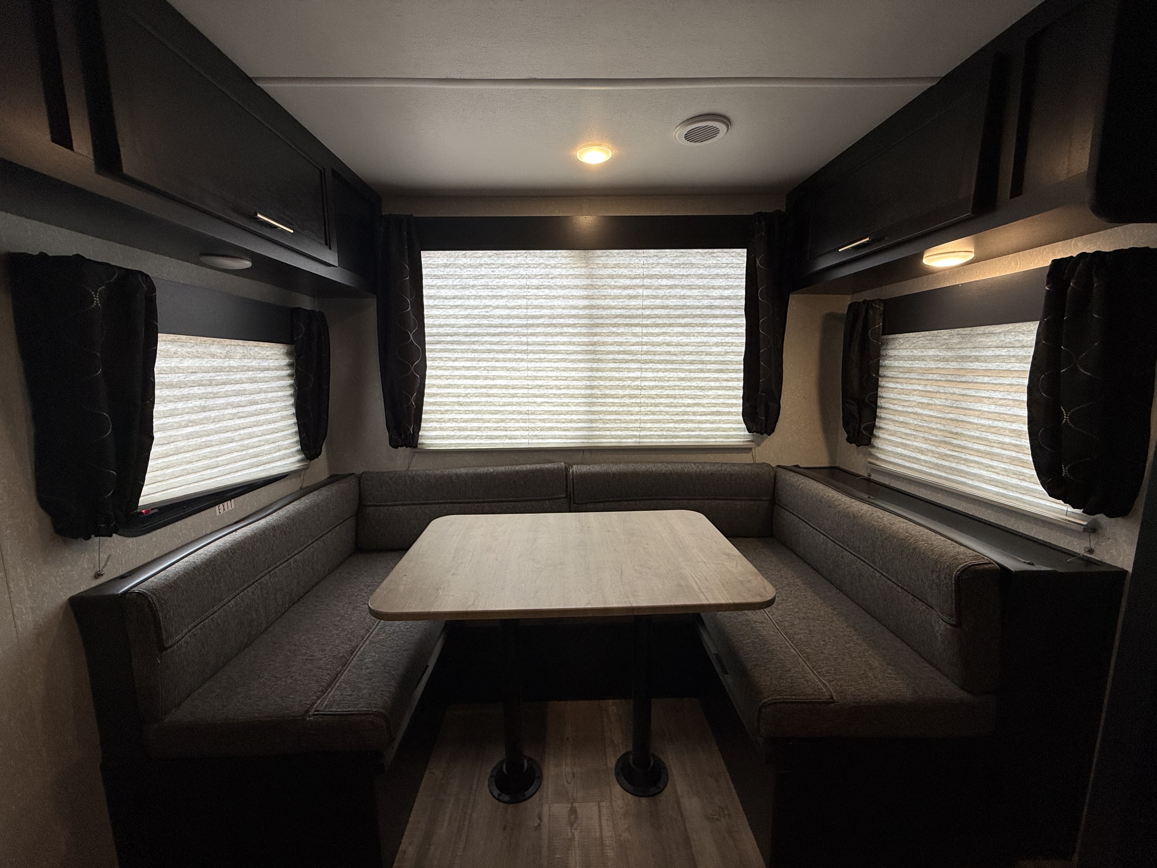 2022 Forest River GREY WOLF LIMITED 20RDSE - Image 12