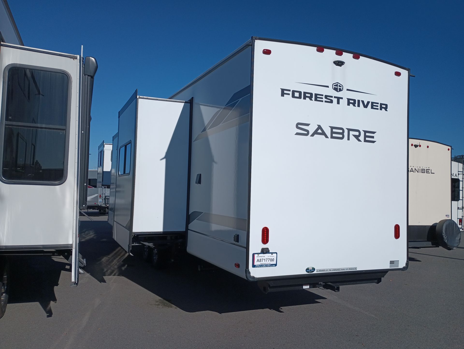 2026 Forest River Sabre 37FLH - Image 7