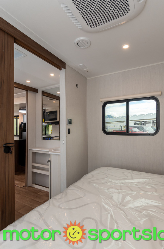 2027 Winnebago Access 28GP - Image 38