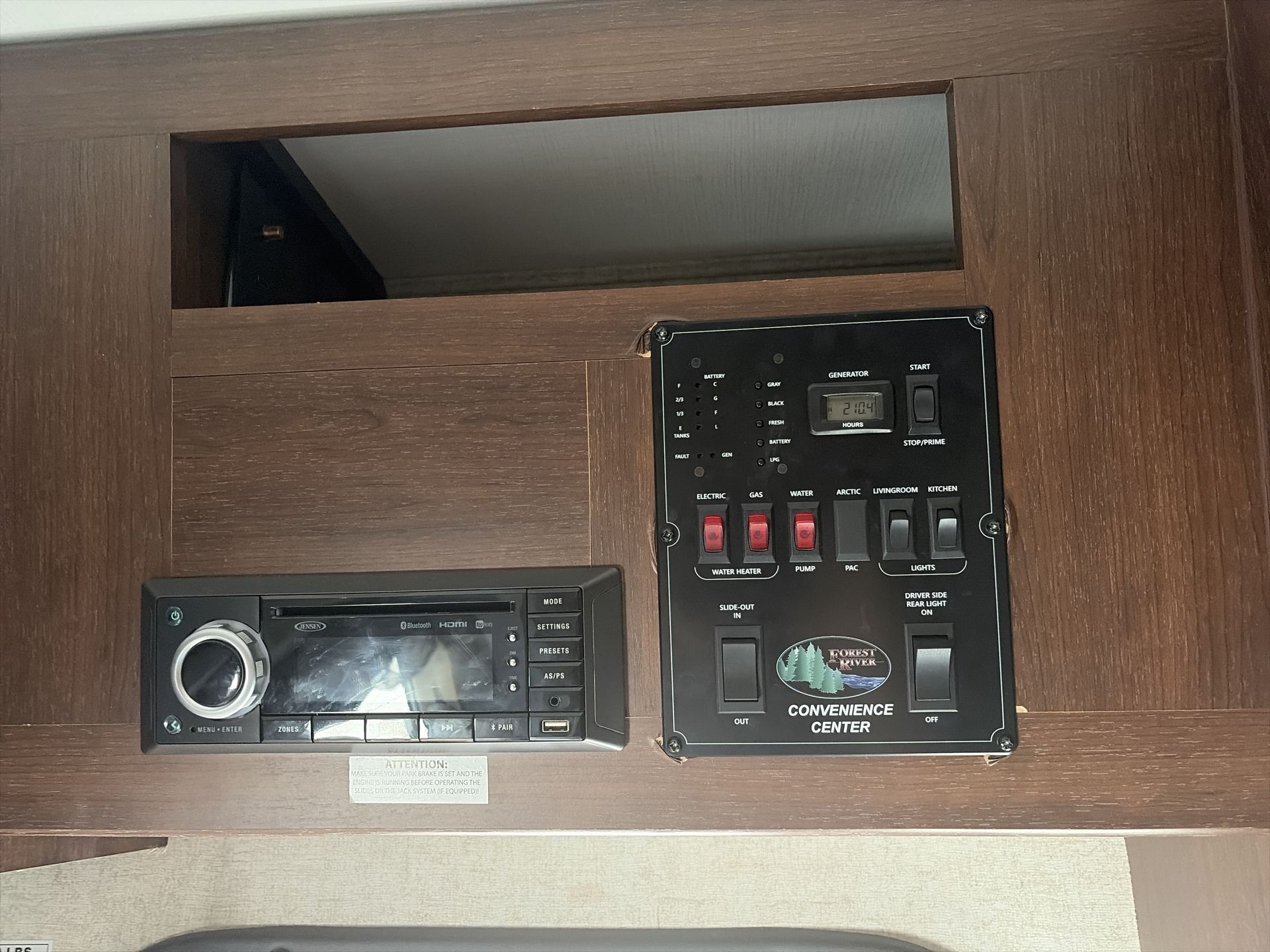 2020 Forest River Sunseeker 2290S - Image 18