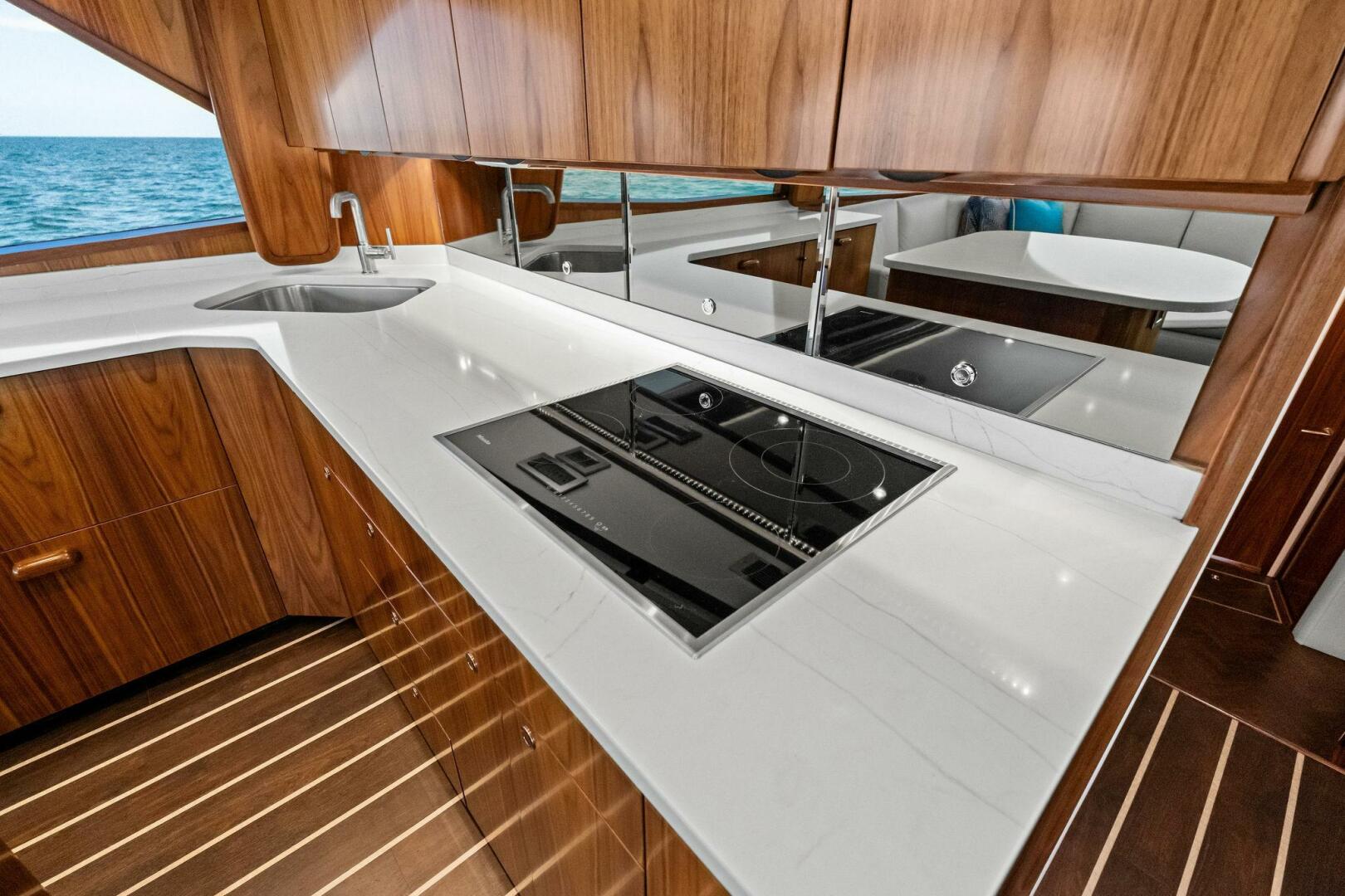 2025 Viking 58 Convertible - Image 12