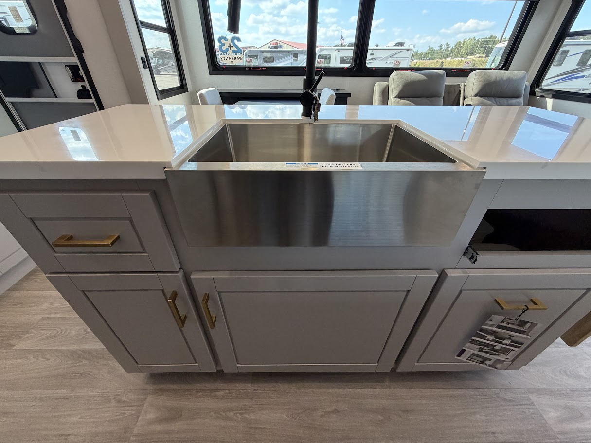 2027 JAYCO NORTH POINT 361RLBH - Image 27