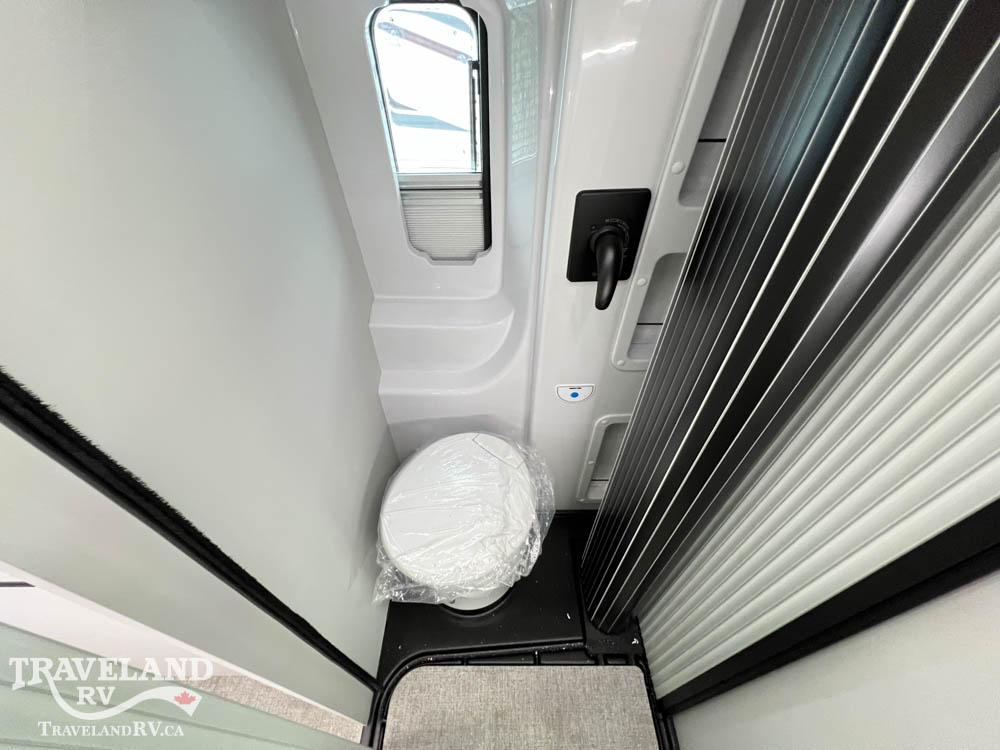 2027 Grand Design Lineage Series VT LVT1 - Image 32