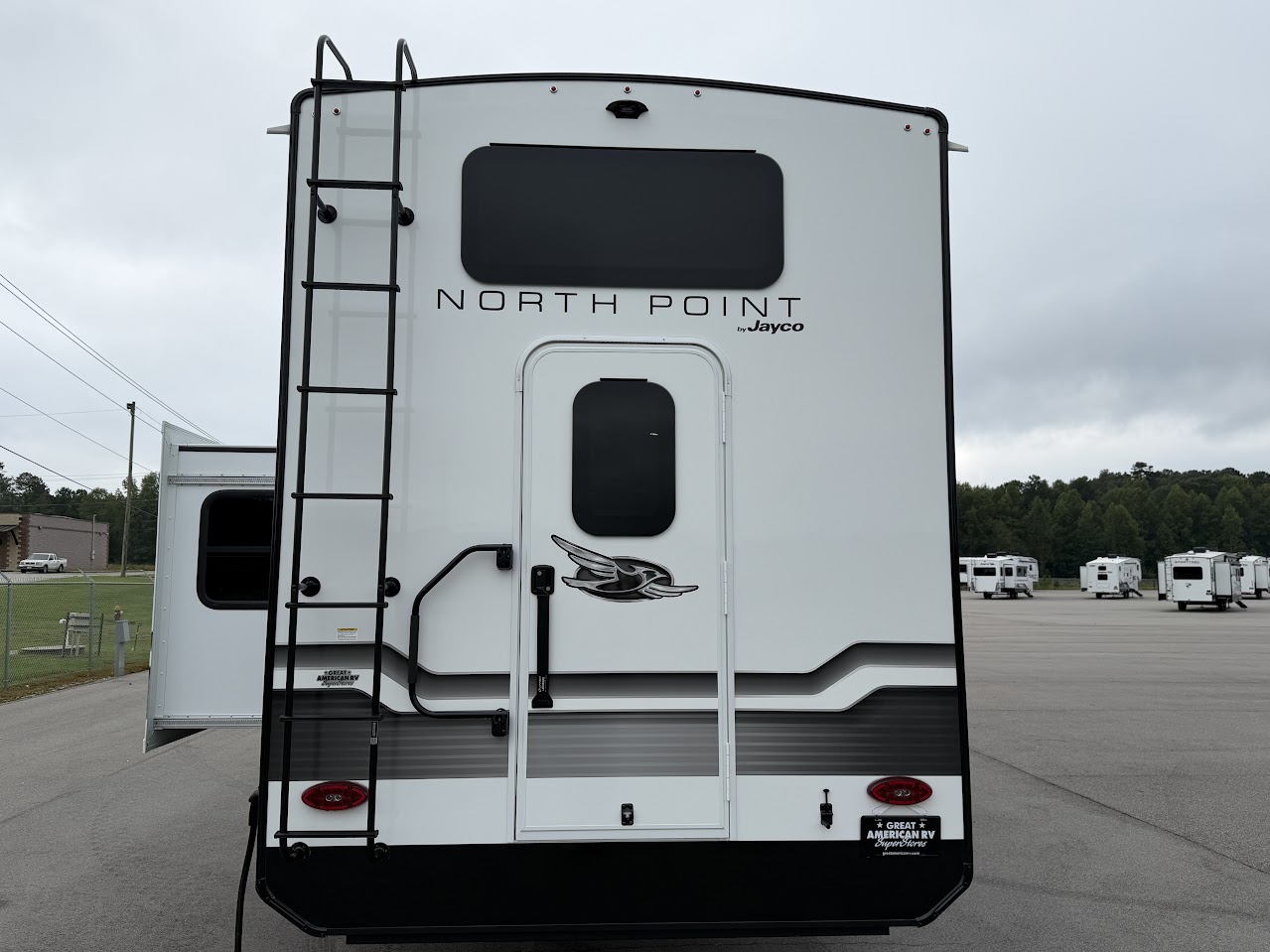 2027 JAYCO NORTH POINT 375TBDB - Image 8