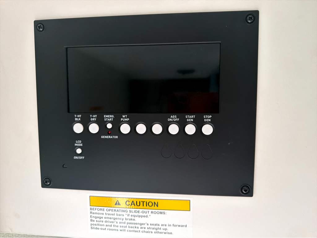 2027 THOR MOTOR COACH MAGNITUDE GA21 - Image 19