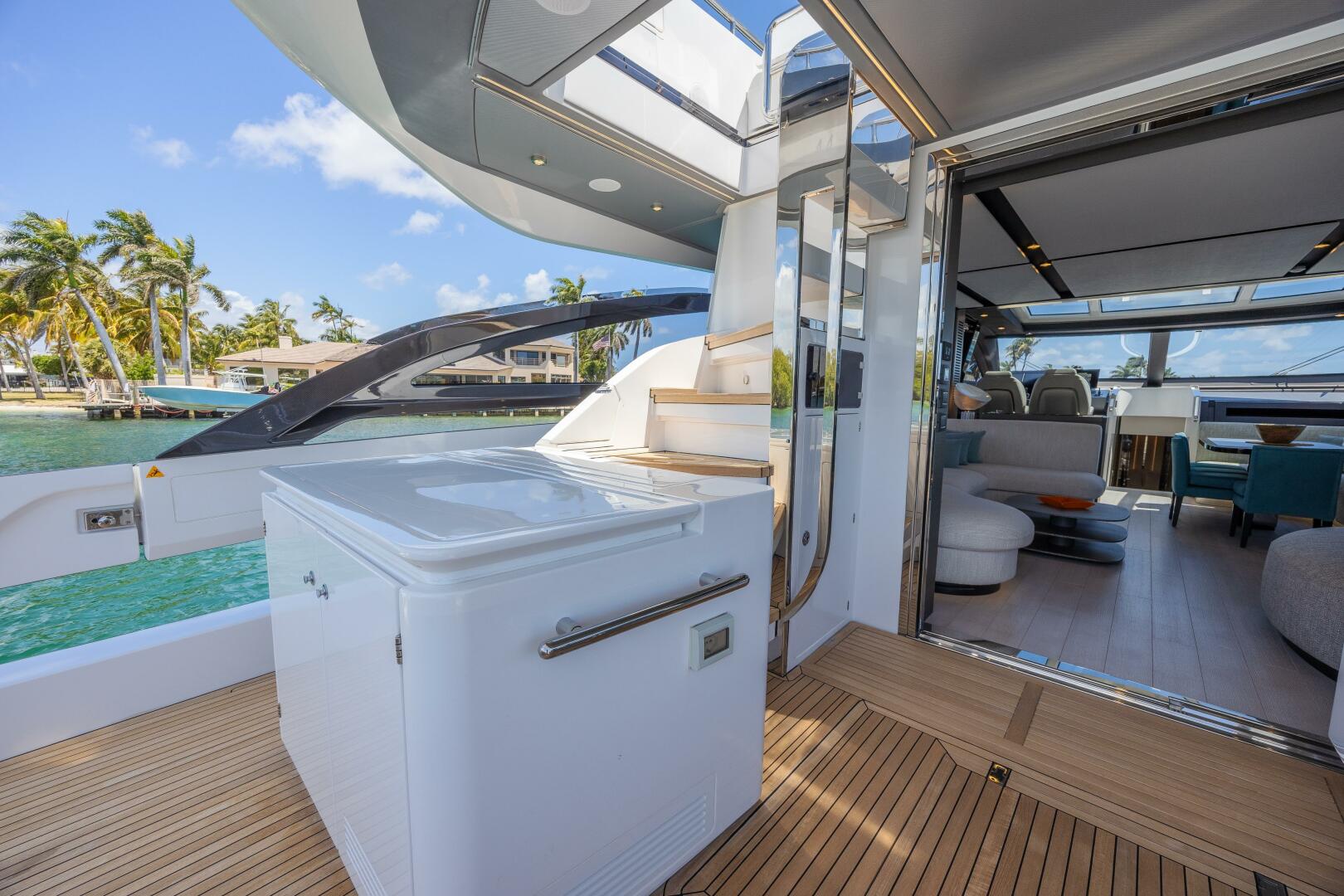 2023 Azimut S8 - Image 14