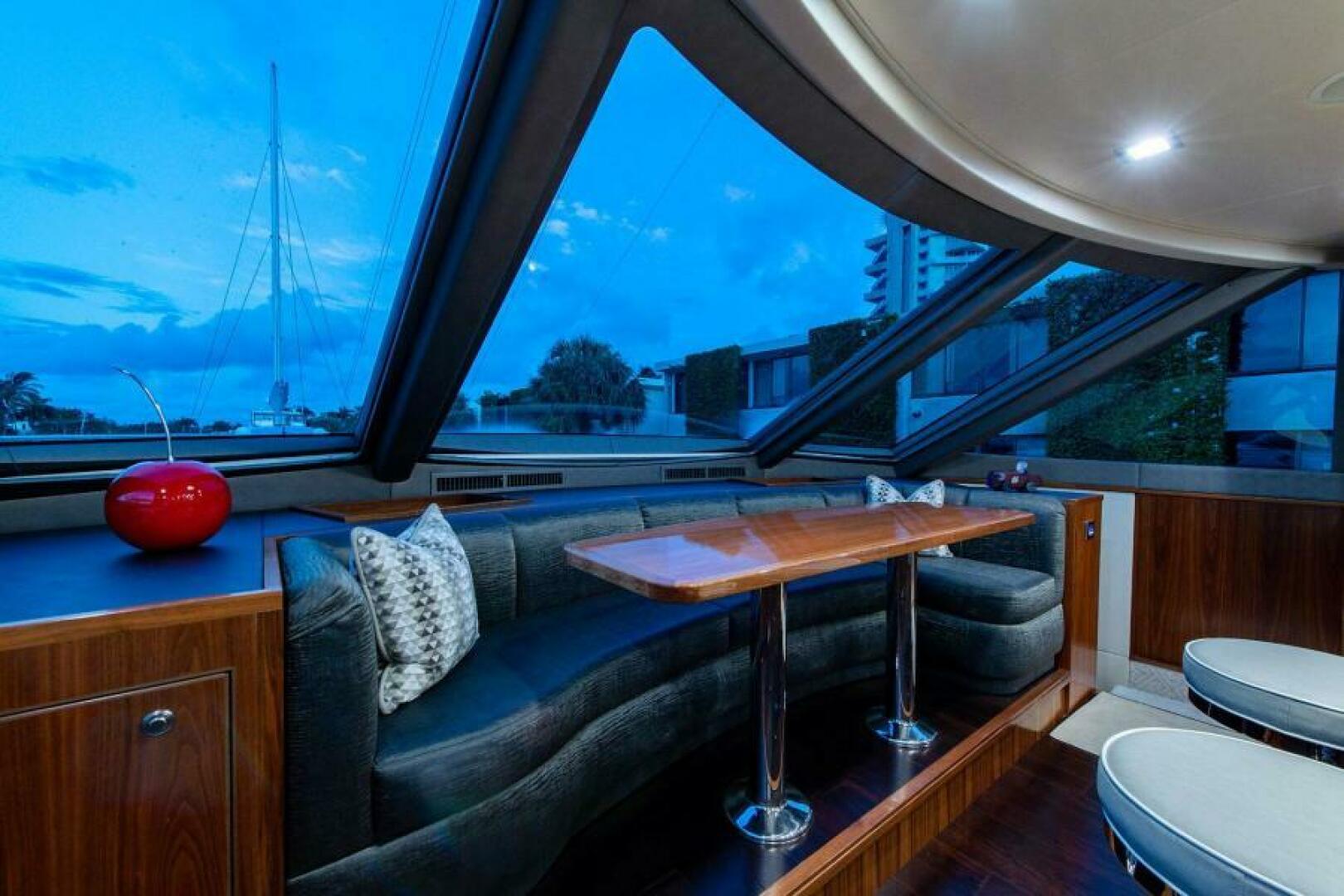2018 Viking Enclosed Flybridge - Image 17