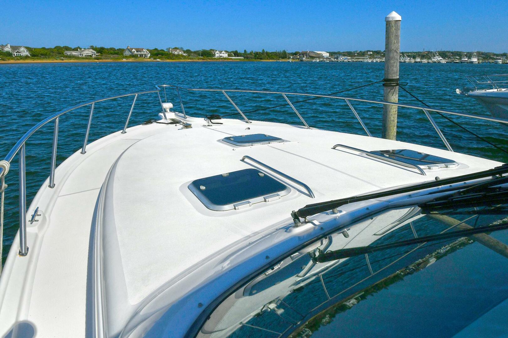 2008 Tiara Yachts 4200 Open - Image 13