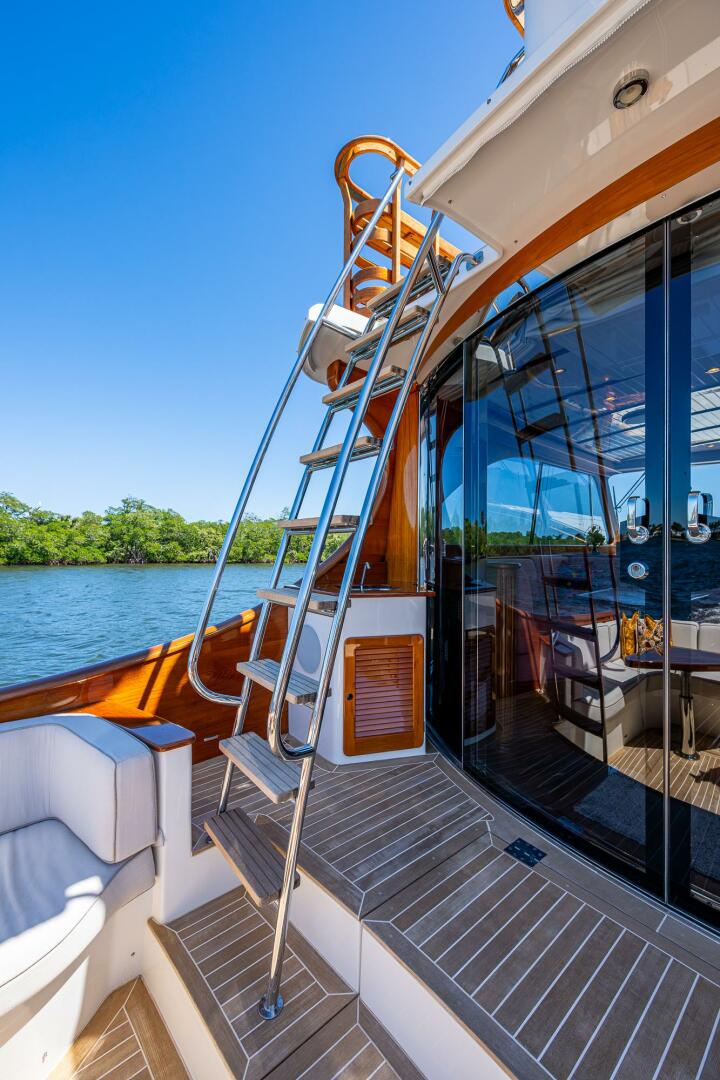 2021 Hinckley Talaria 55 Flybridge MKII - Image 10