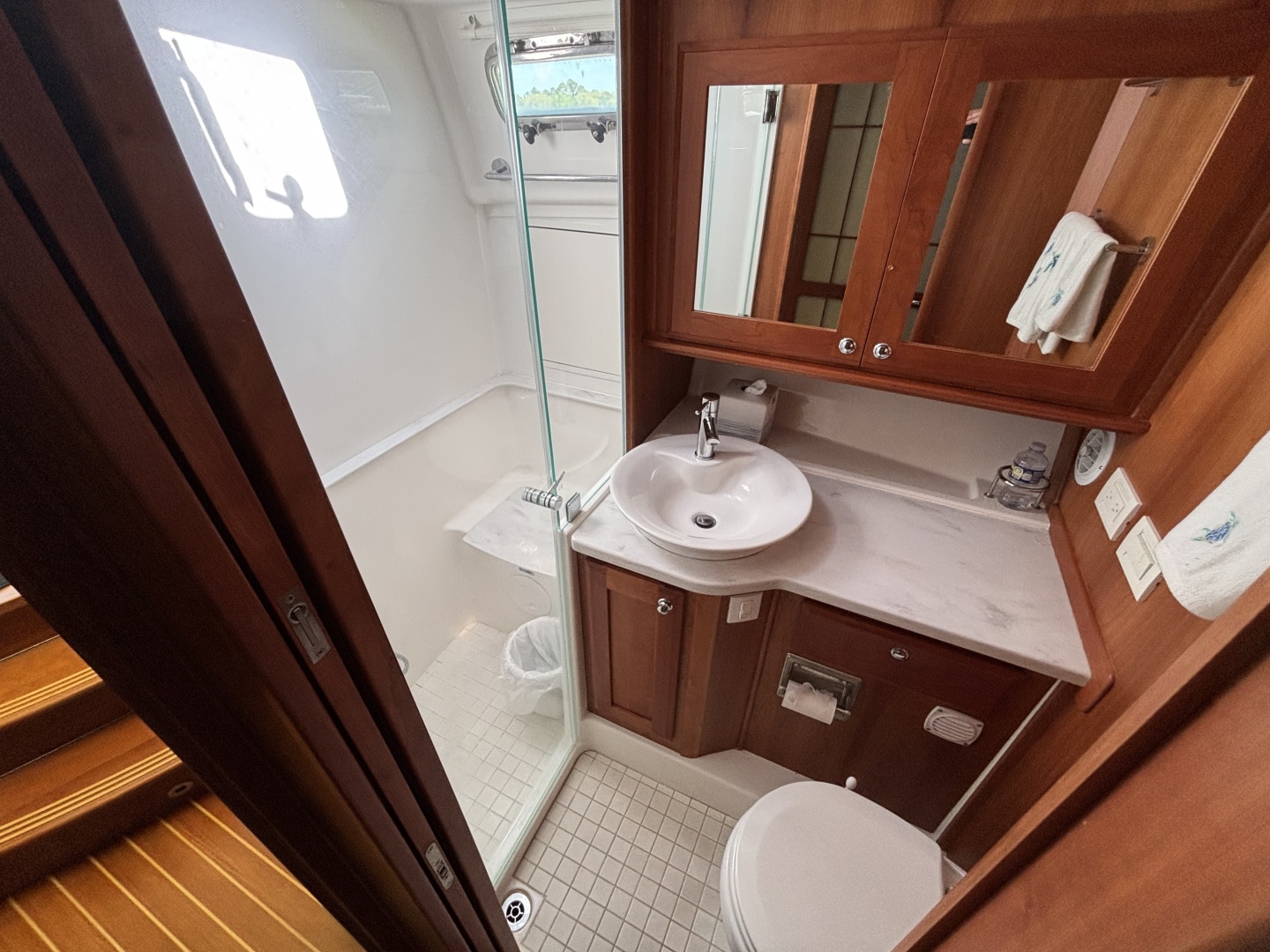 2019 Sabre 45 Express - Image 24