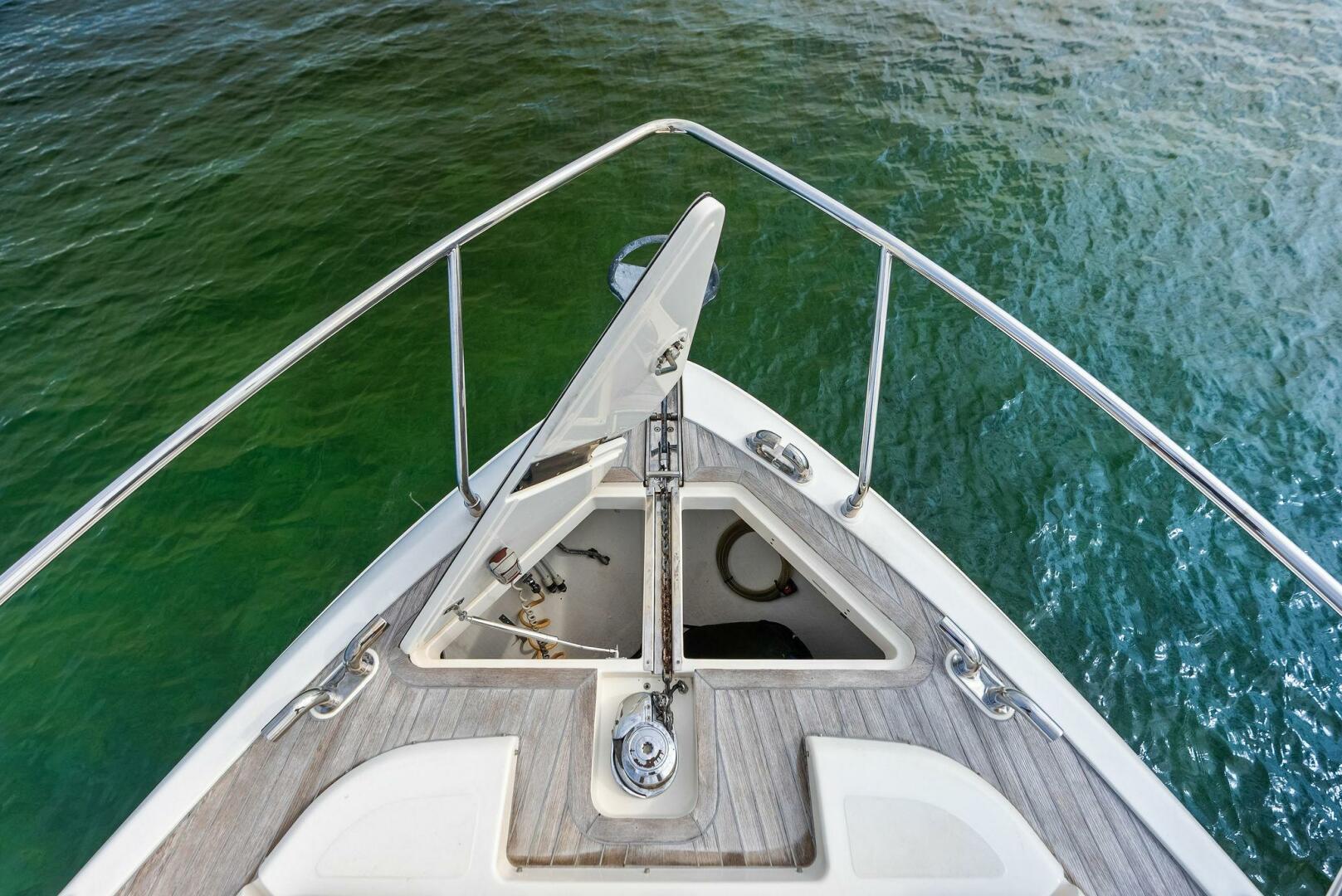 2018 Ferretti Yachts 800 - Image 17