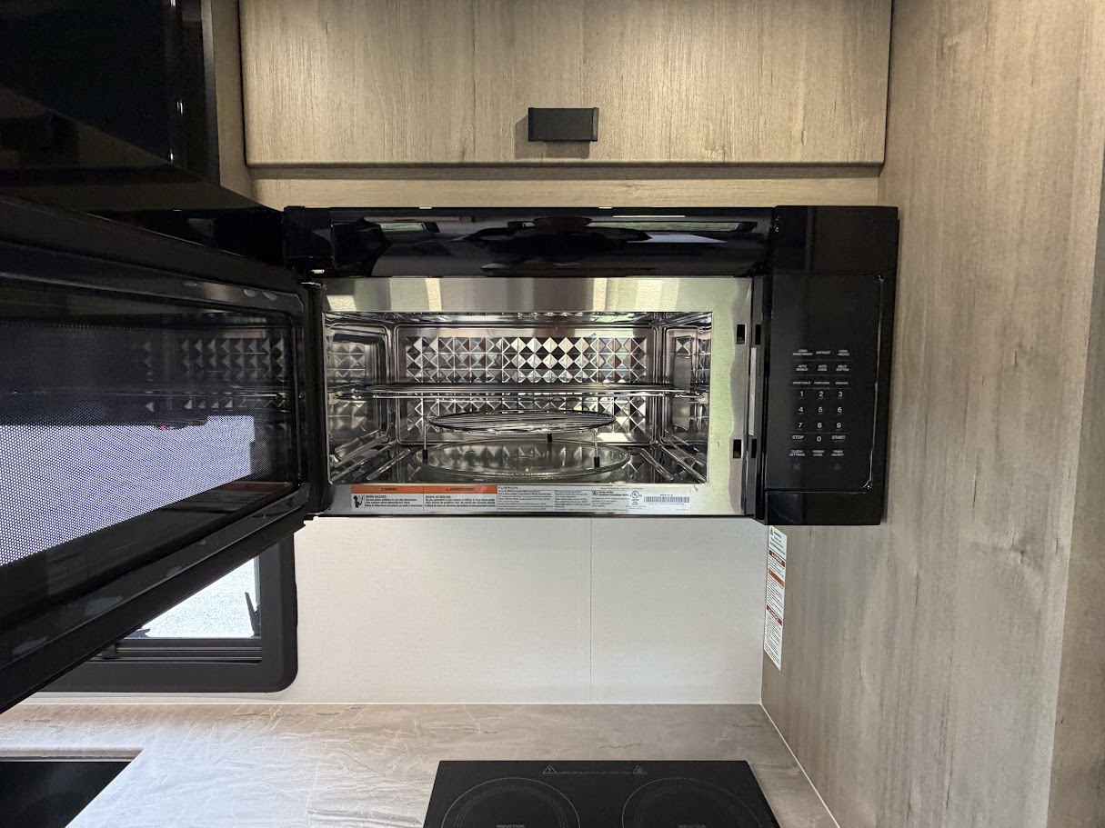 2027 GRAND DESIGN LINEAGE SERIESE 30DC - Image 41
