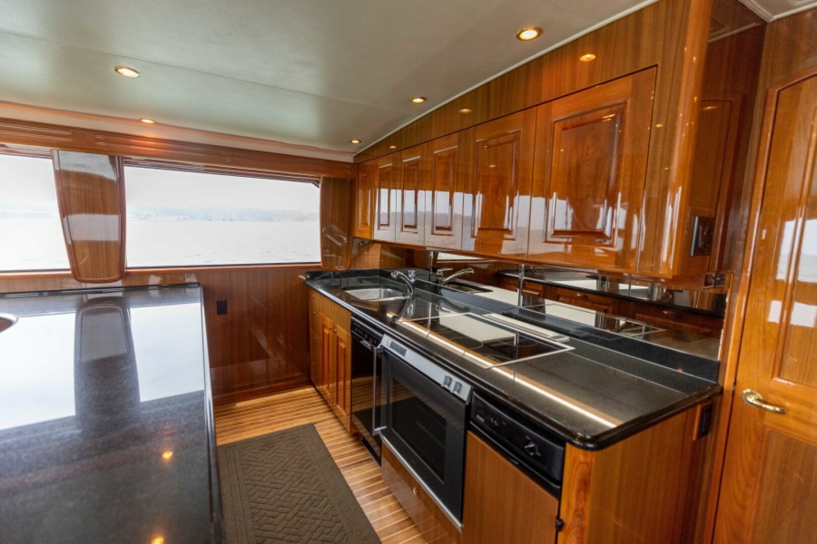 2006 Viking 74 Enclosed Bridge - Image 44