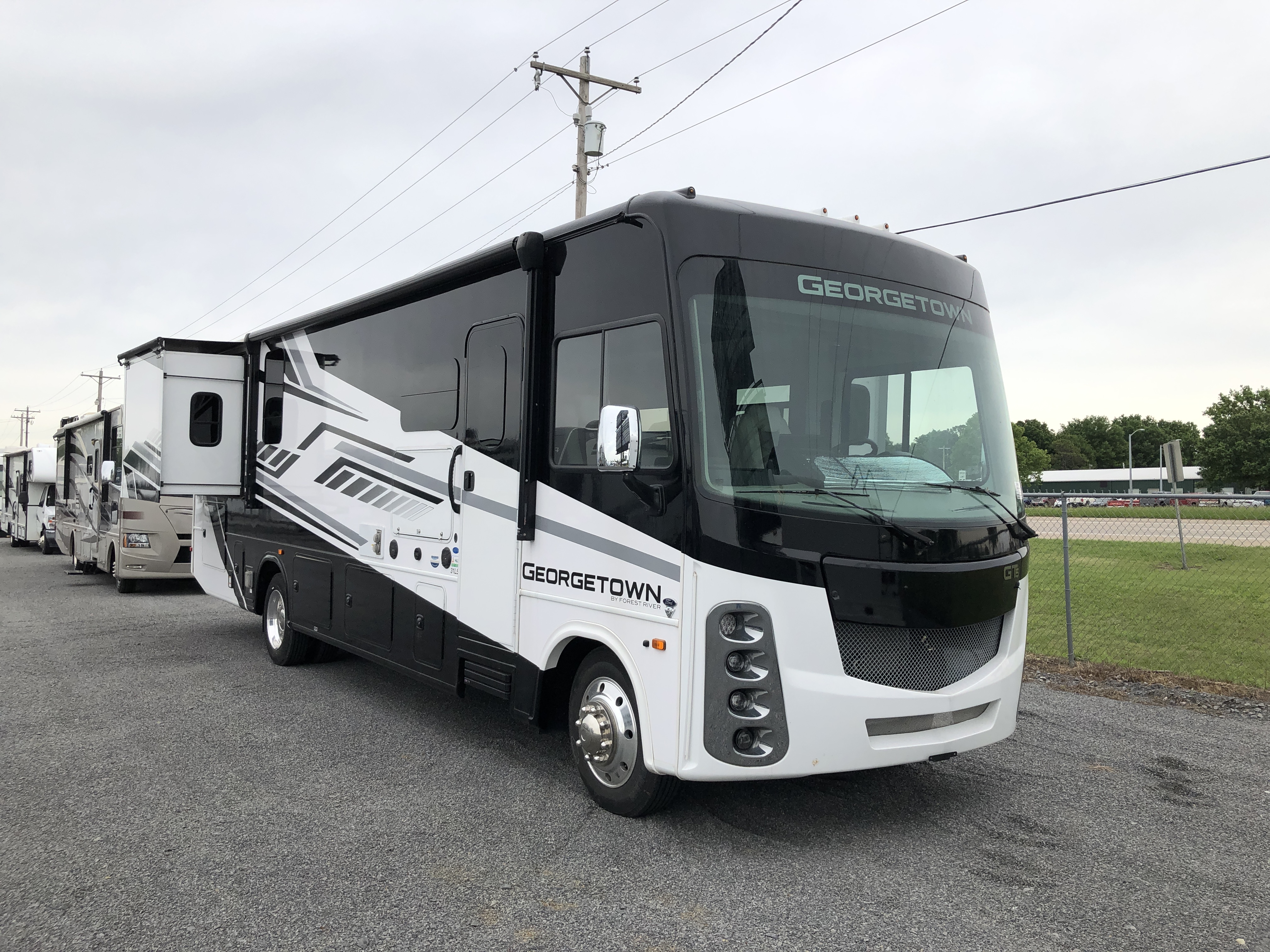 2024 Forest River Georgetown 5 Series GT5 31L5 - Image 1
