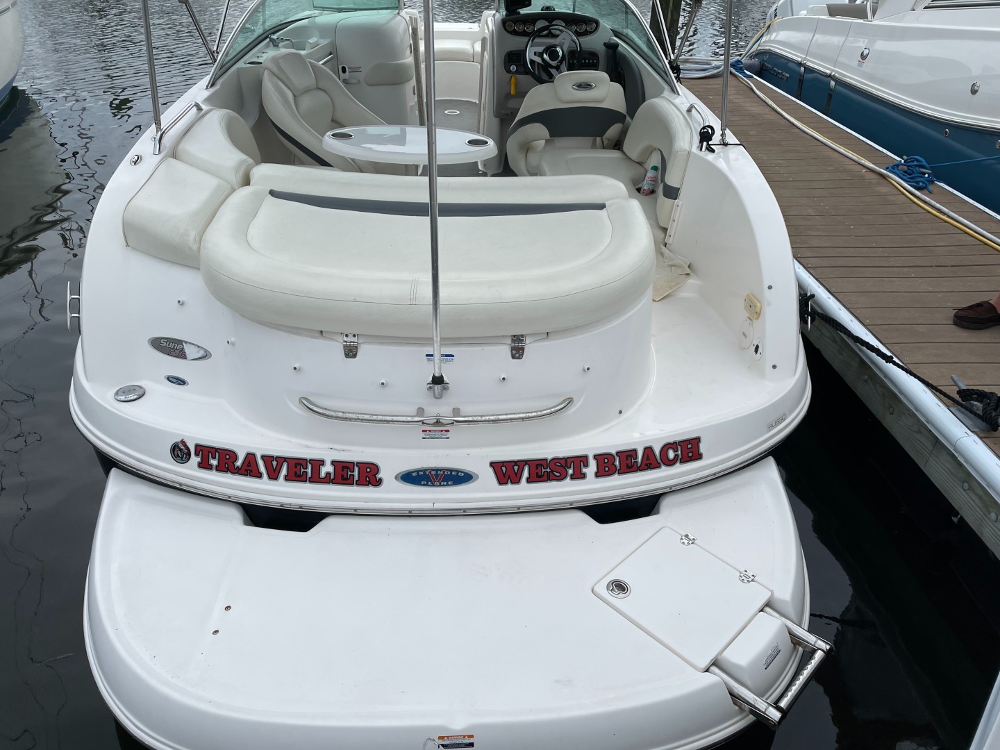 2005 Chaparral 236 Sunesta - Image 10