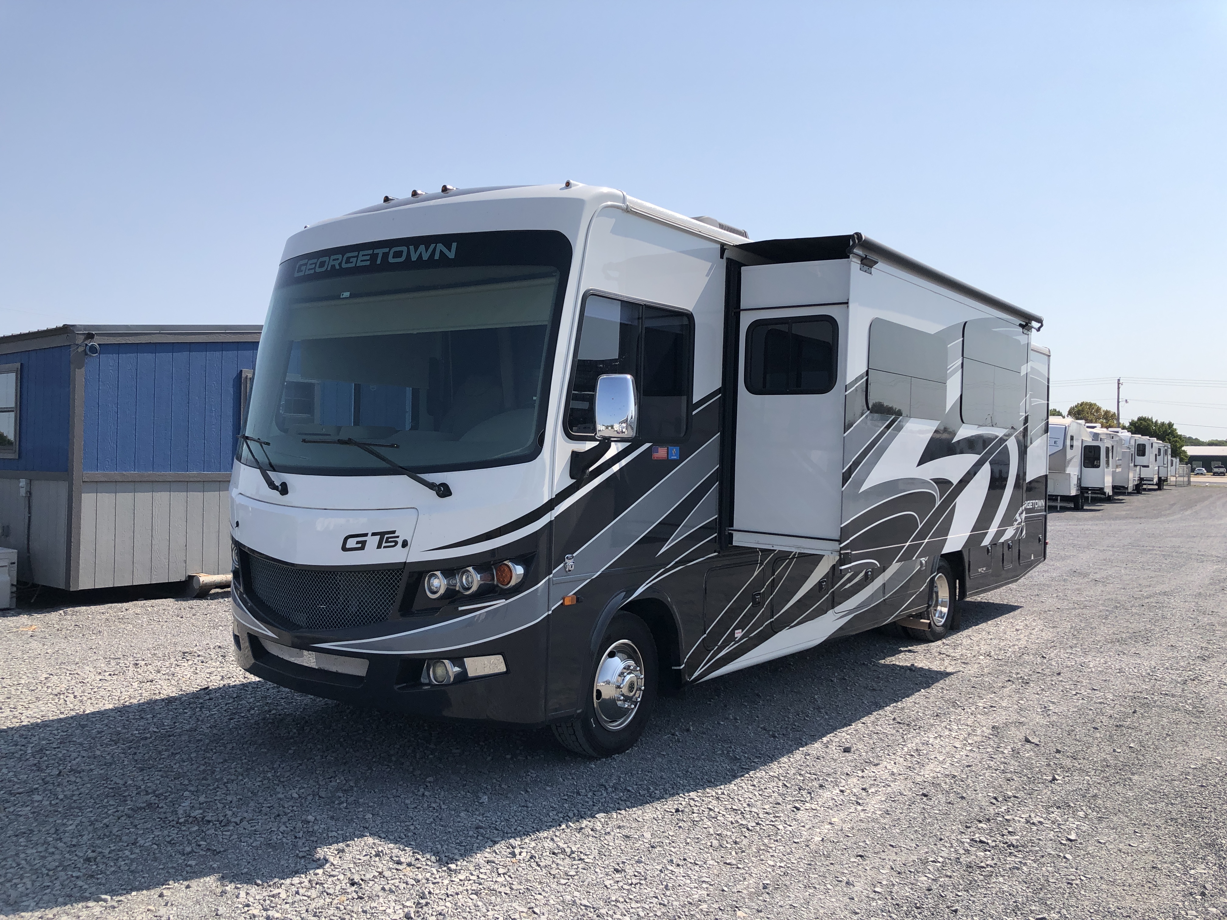 2019 Forest River GEORGETOWN GT5 31R - Image 3