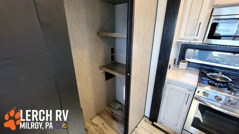 2022 KZ RV Durango Gold G387FLF - Image 34