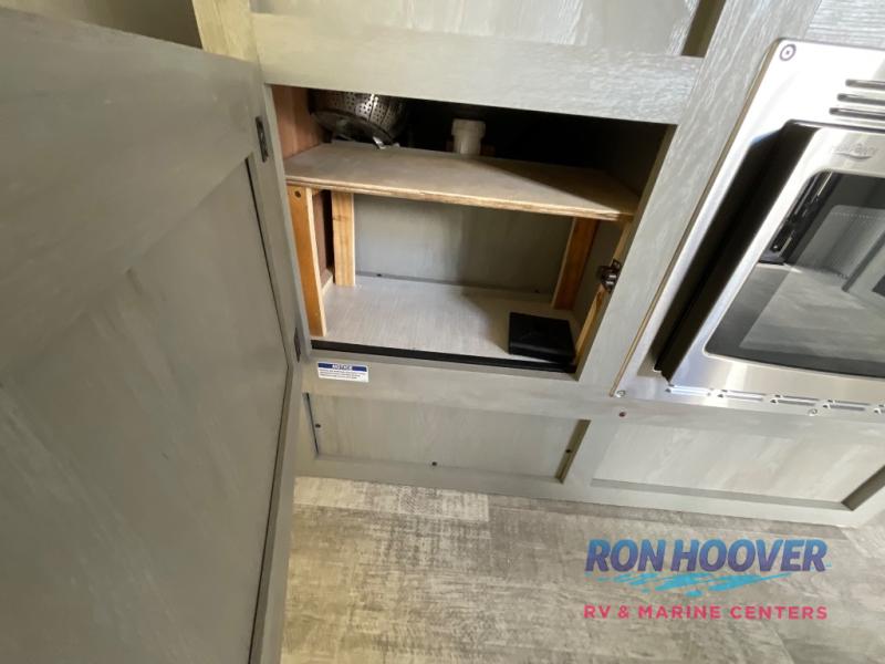 2023 FOREST RIVER 19RBM - Image 10