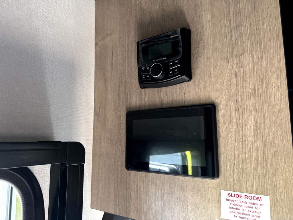 2027 GRAND DESIGN LINEAGE SERIES F 31ZW - Image 8