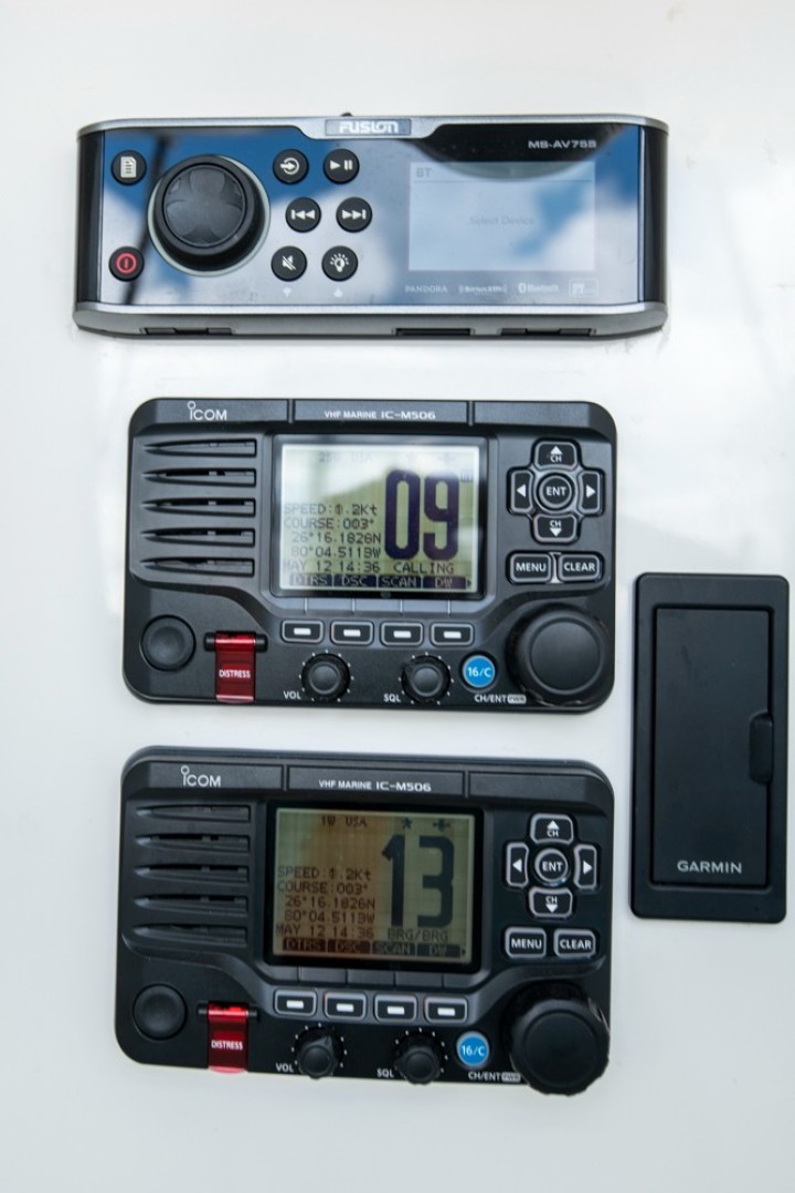 2011 Invincible 42CC - Image 36