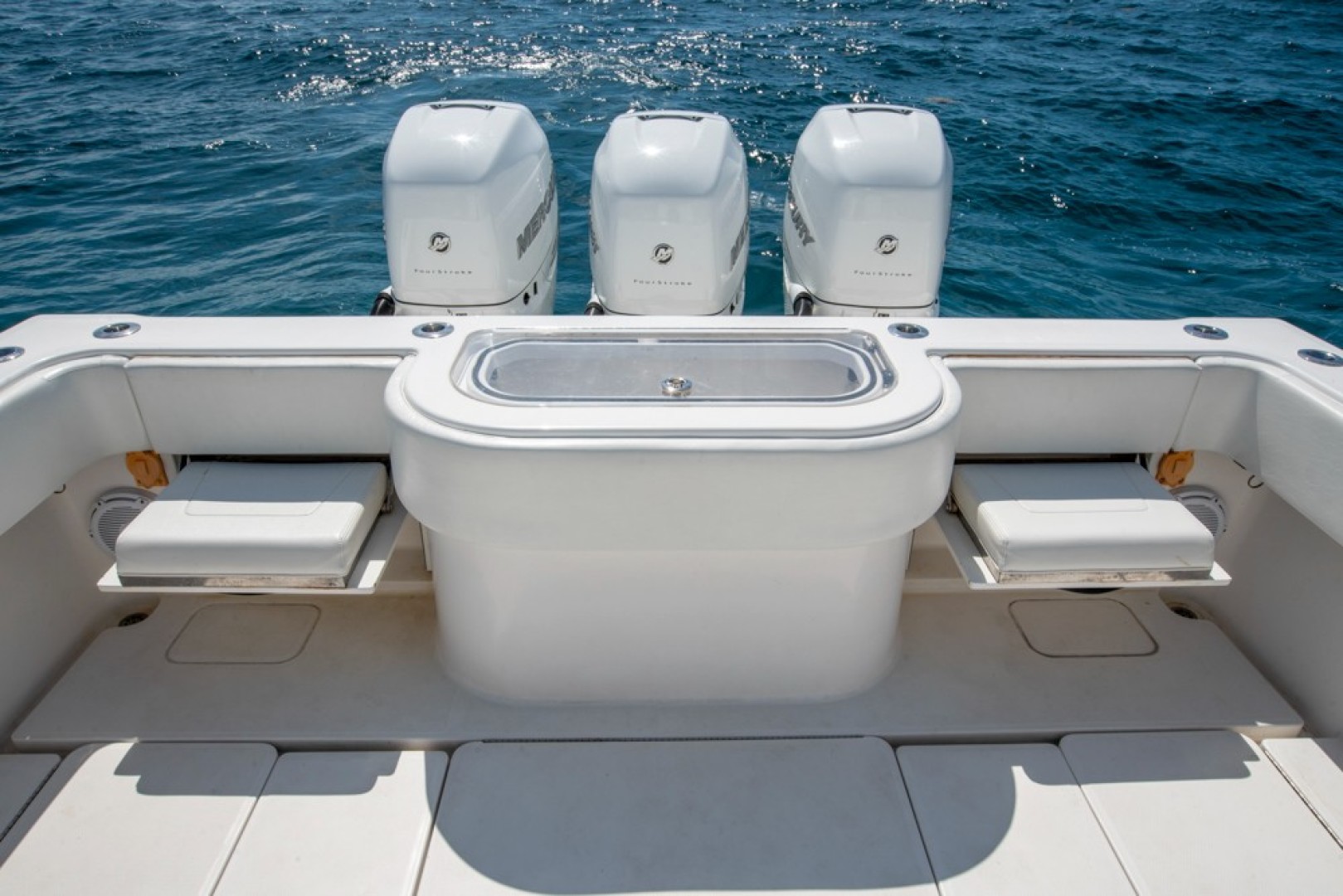 2011 Invincible 42CC - Image 18