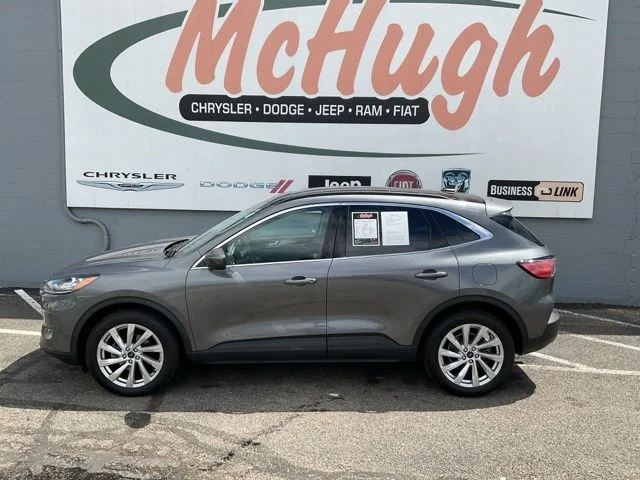 2022 Ford Escape Utility 4D Titanium AWD - Image 8