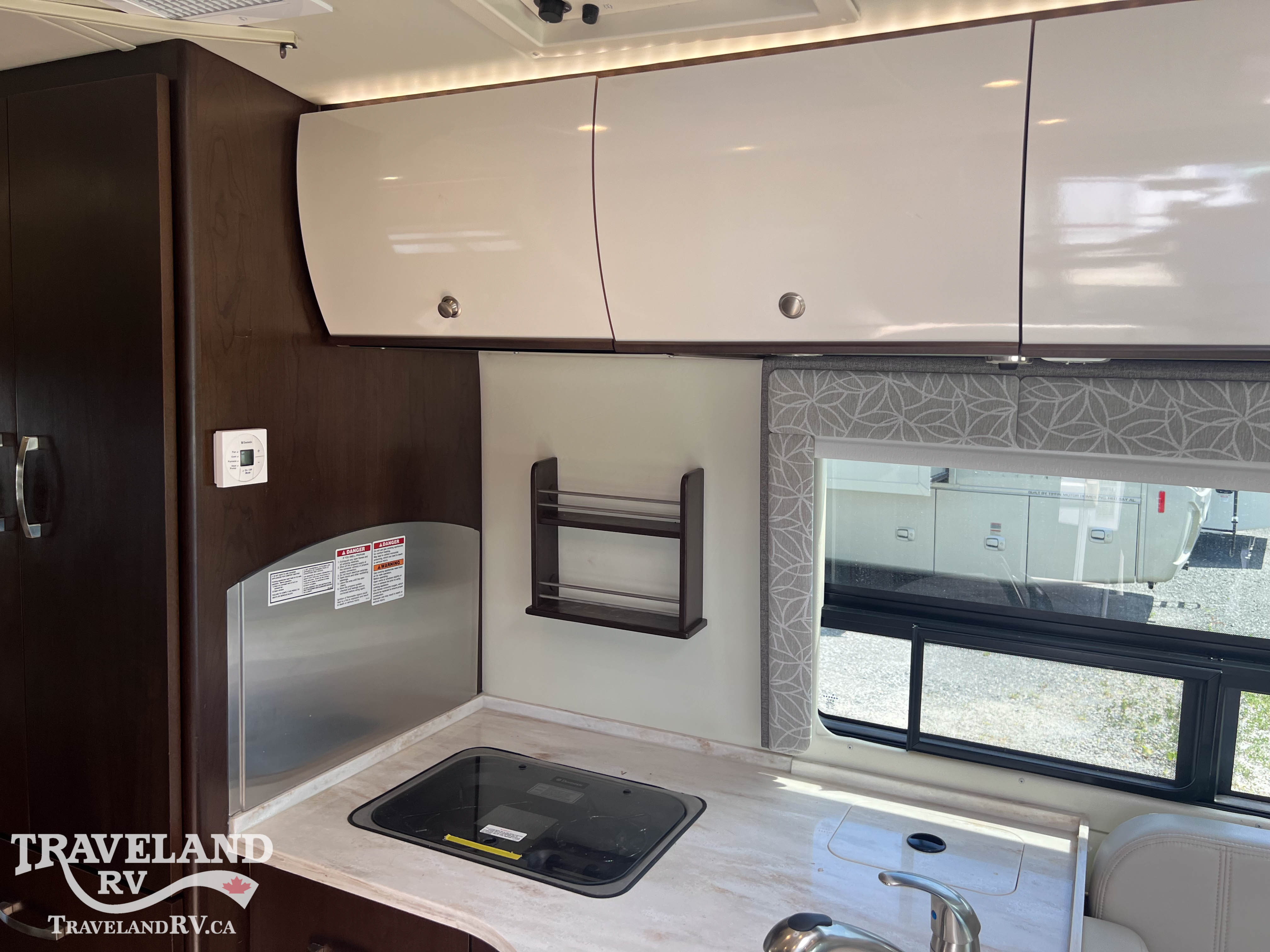 2015 Leisure Travel SERENITY S24CB - Image 14