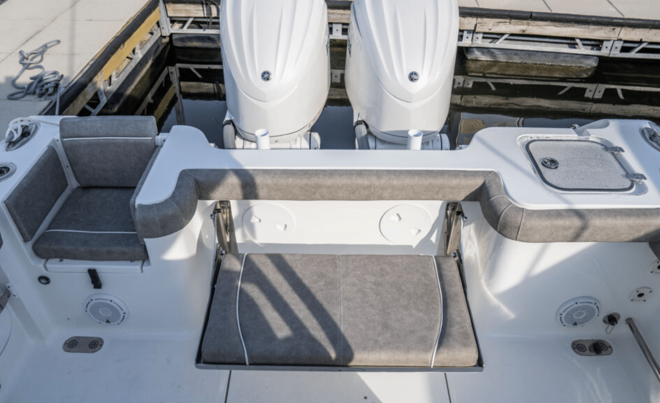 2027 Sea Hunt Gamefish 28FS - Image 7