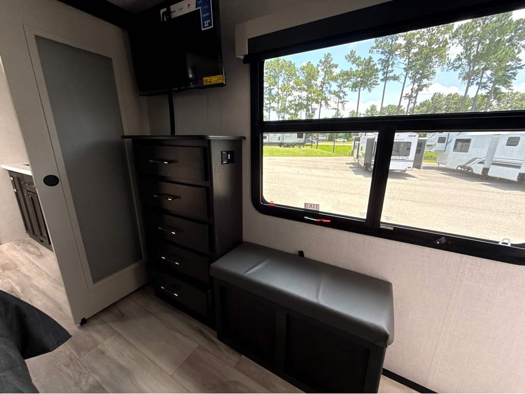 2026 Keystone ALPINE 3910RK - Image 21