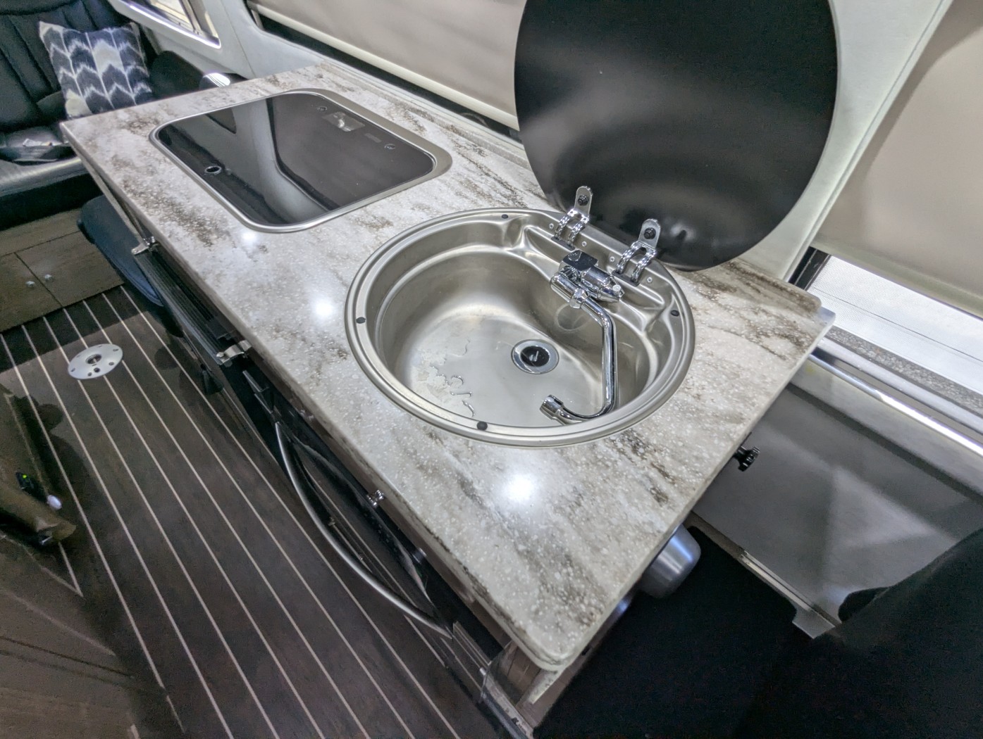 2017 Airstream Interstate Grand Tour EXT - Image 16