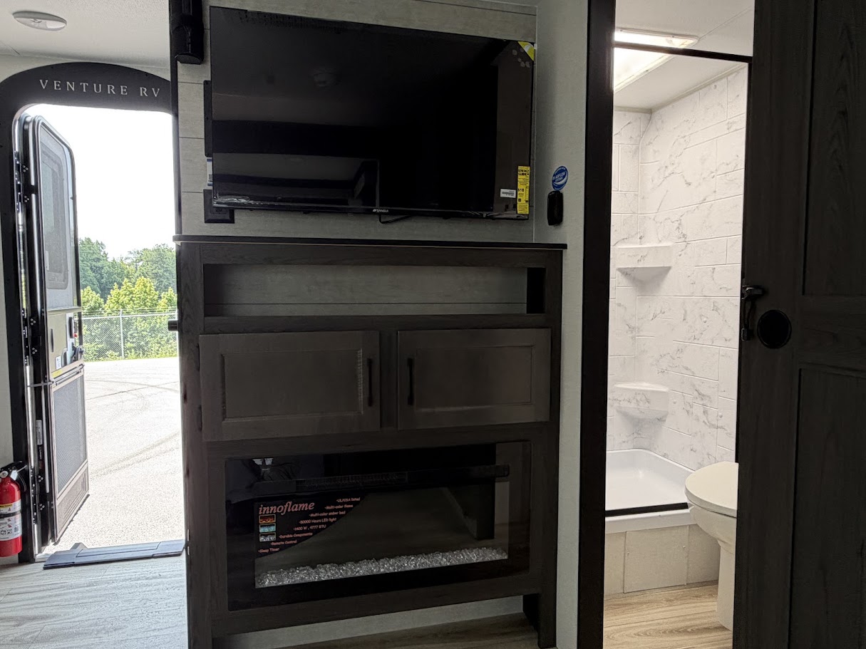 2027 VENTURE RV STRATUS 262VFK - Image 27