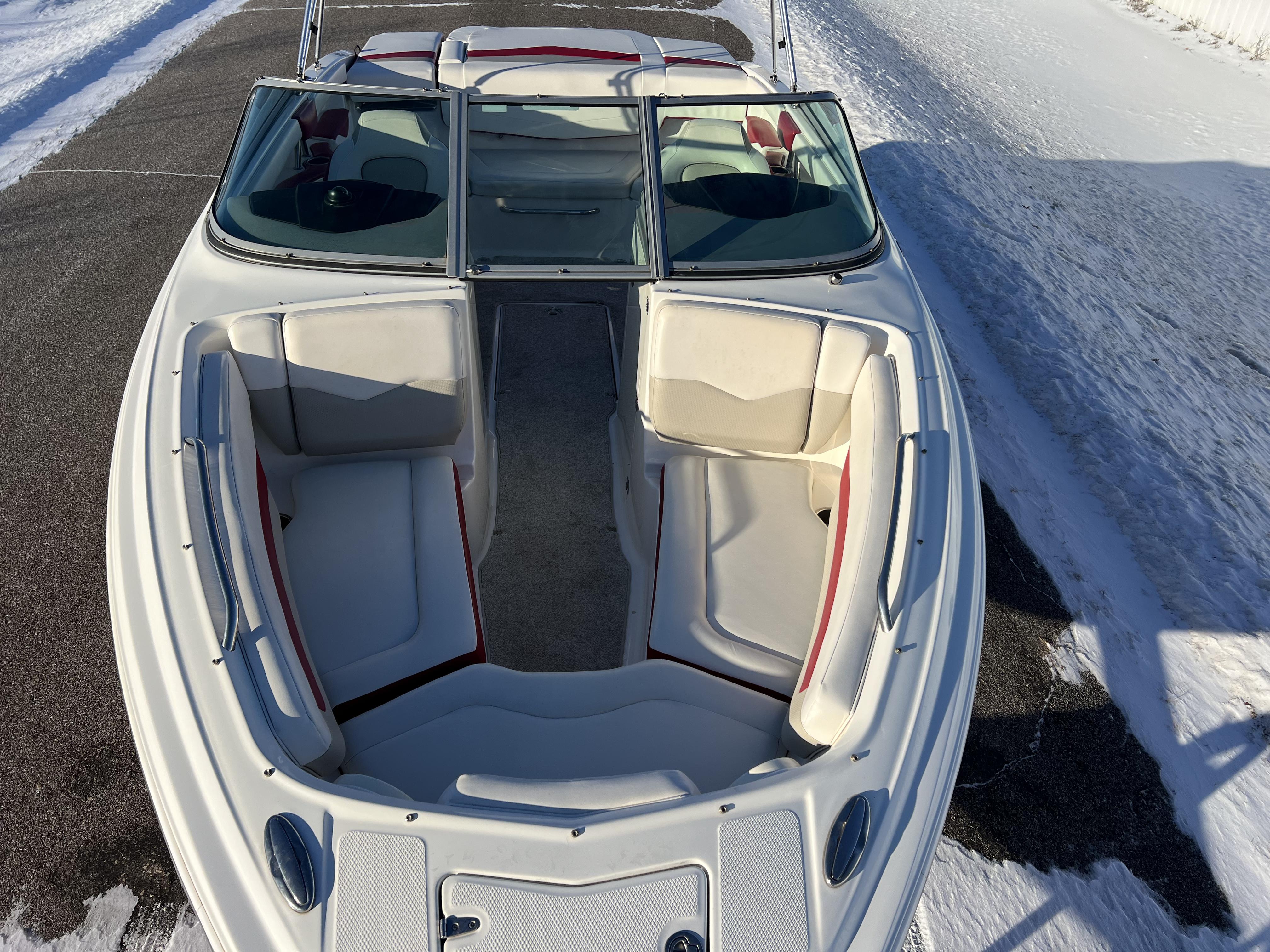 2010 CHAPARRAL 216 - Image 4