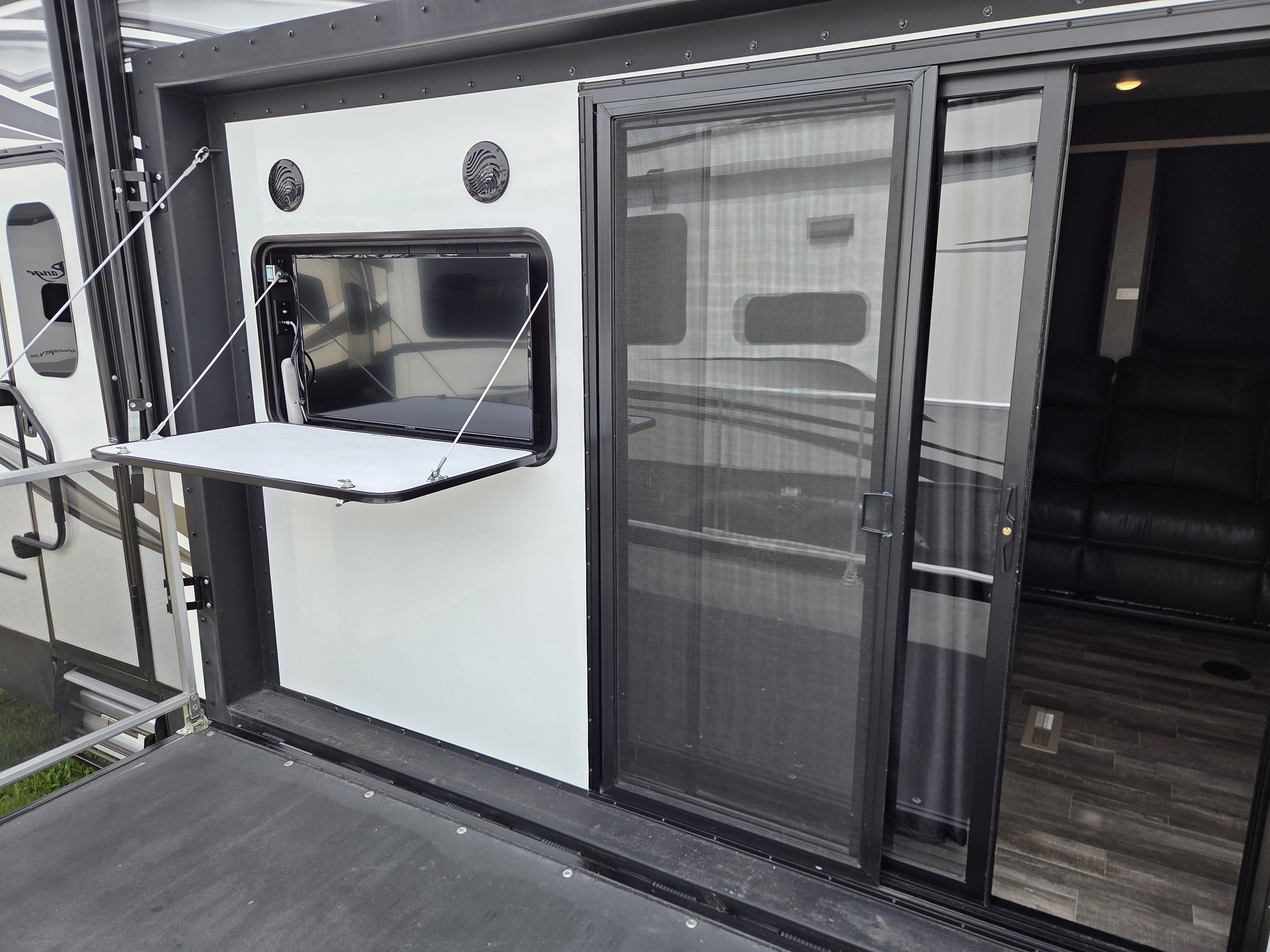 2021 Jayco Seismic 4113 - Image 18