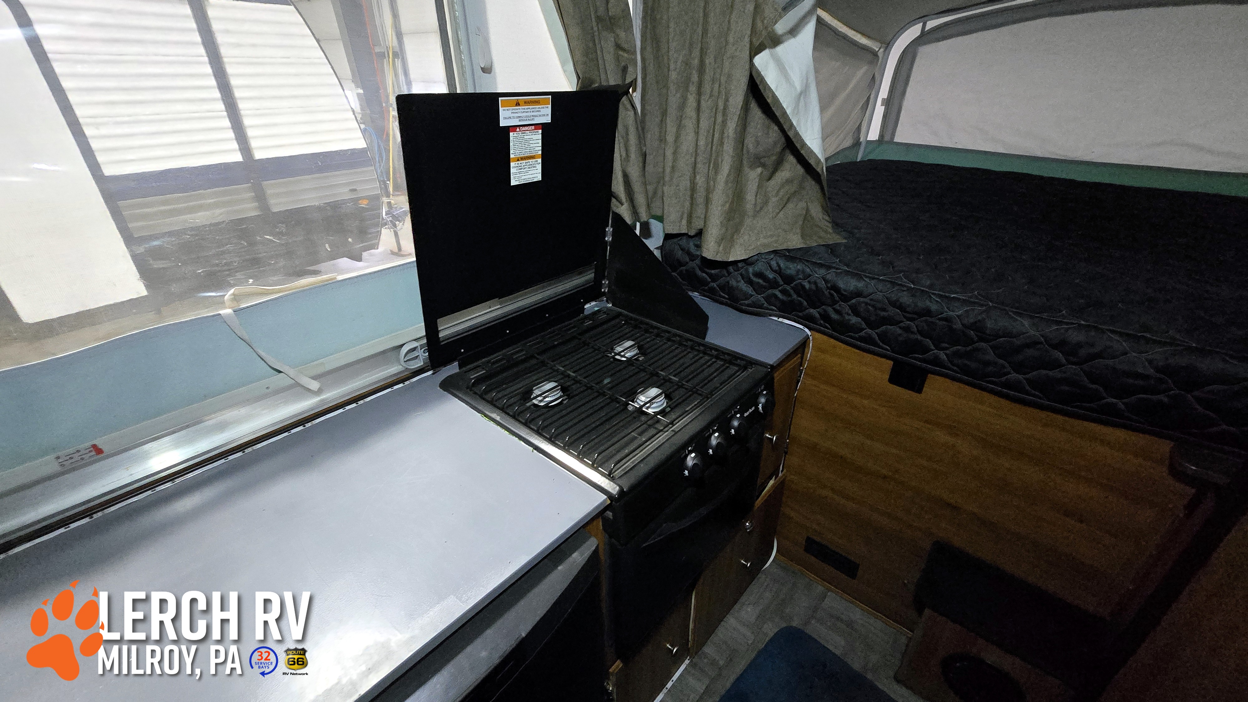 2011 Coleman Highlander Avalon - Image 12