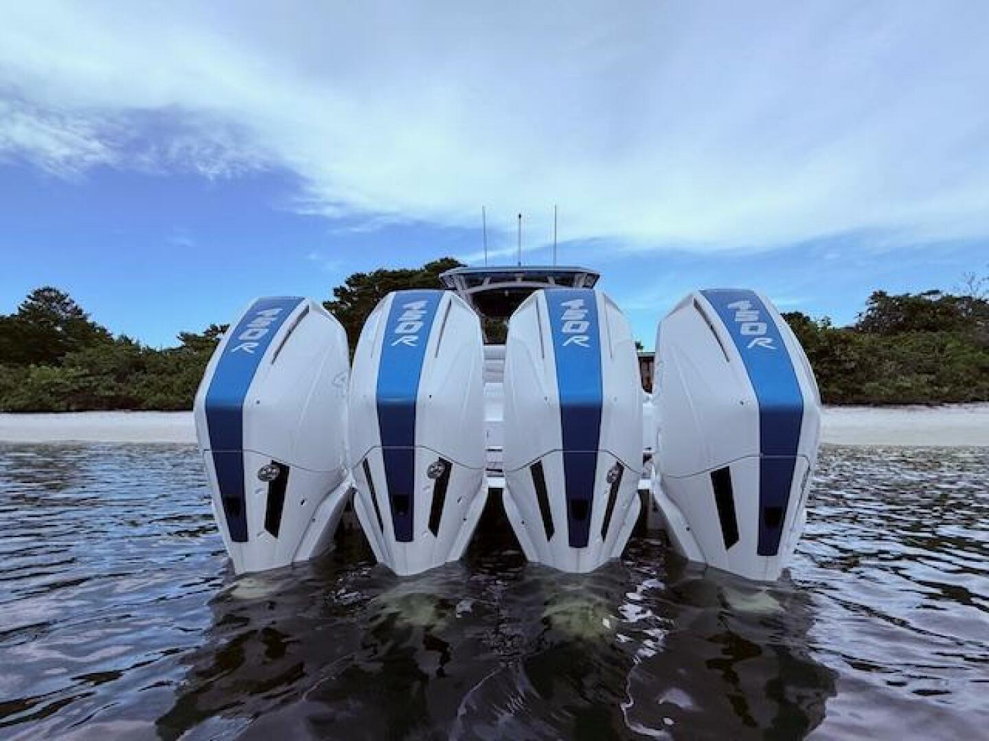 2022 Nor-Tech 390 Sport Center Console - Image 12