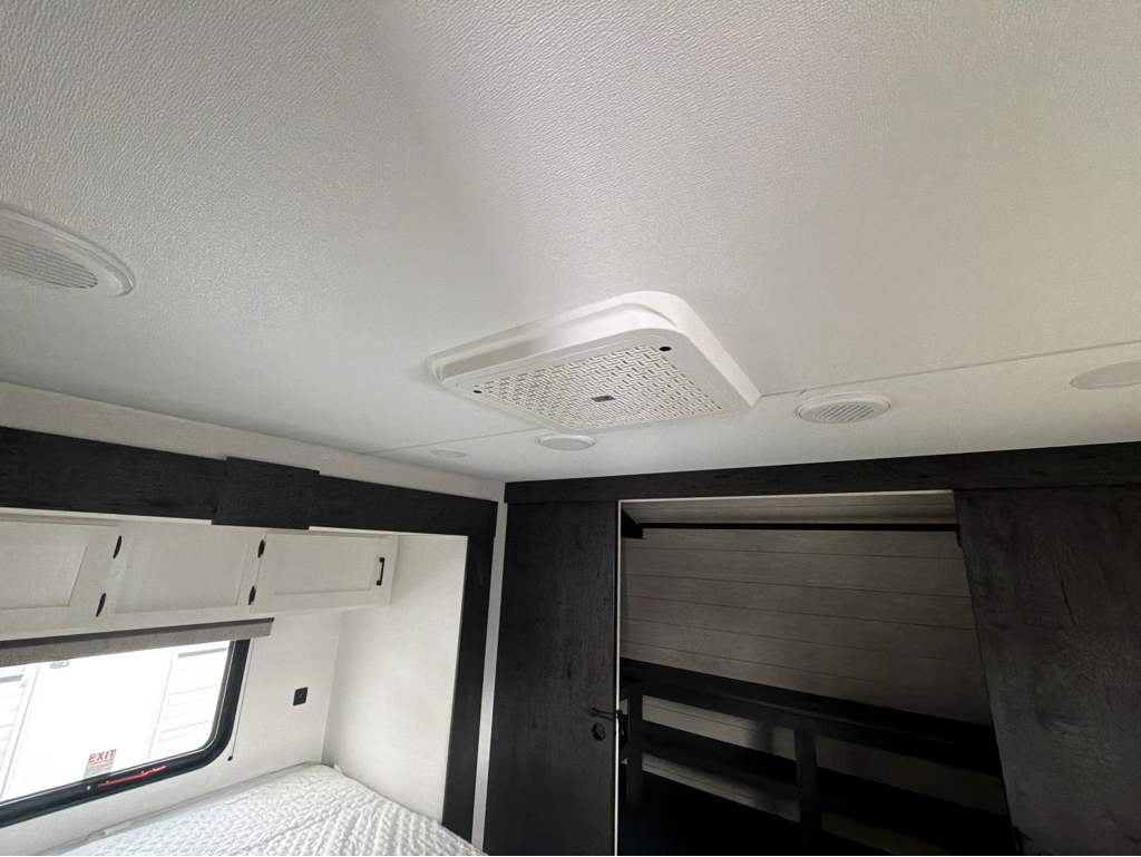 2026 VENTURE RV SIENNA 293VIK - Image 33