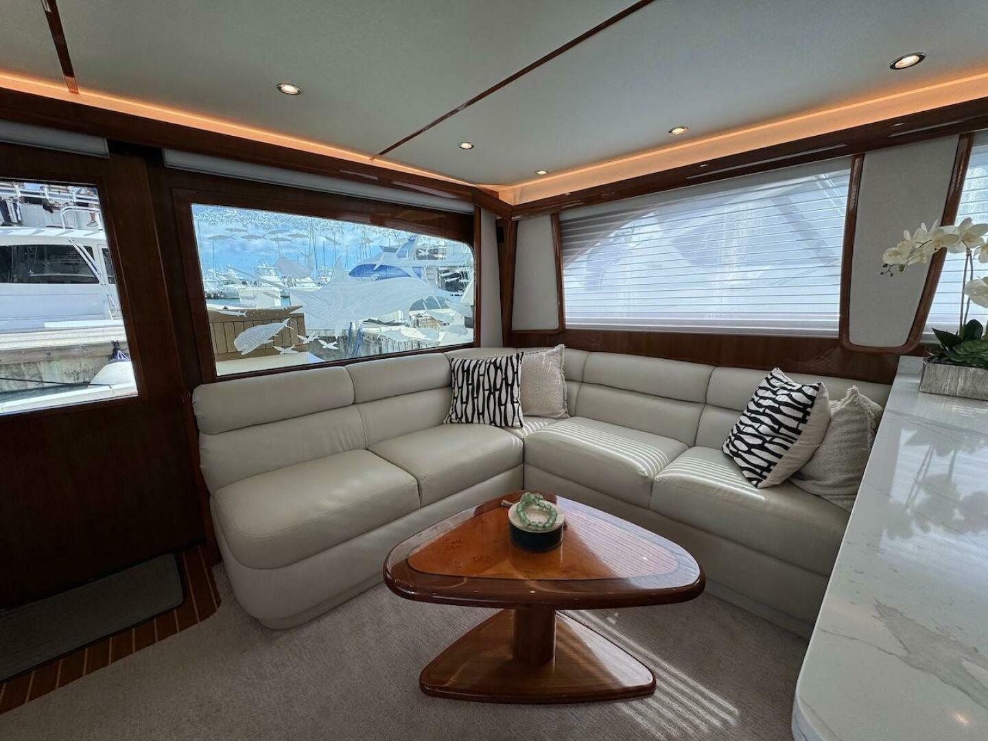 2007 VIKING 52 Convertible Base - Image 7