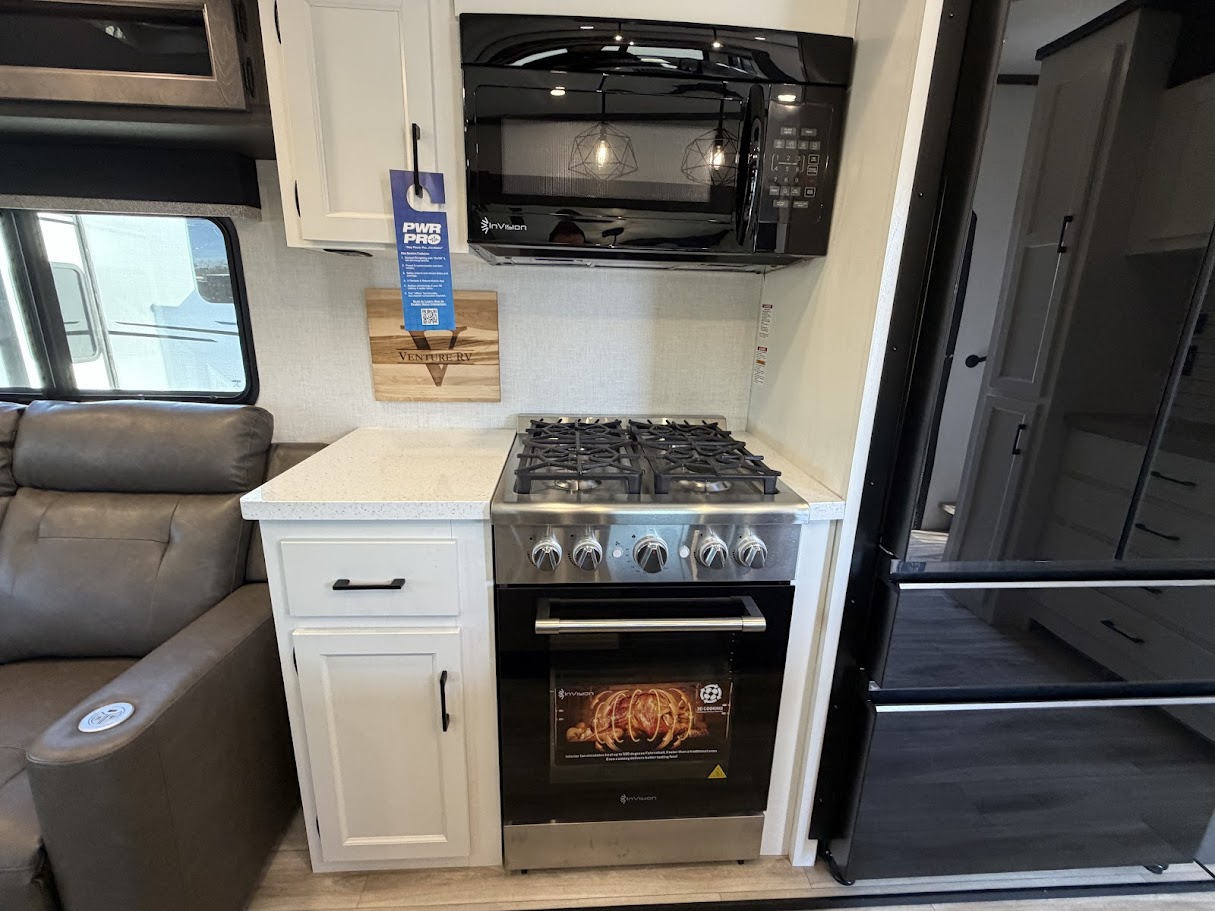 2026 VENTURE RV SPORTTREK 353VIK - Image 23