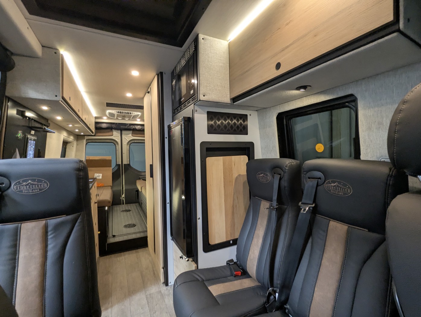 2026 Storyteller Overland Crew Mode XL - Image 12